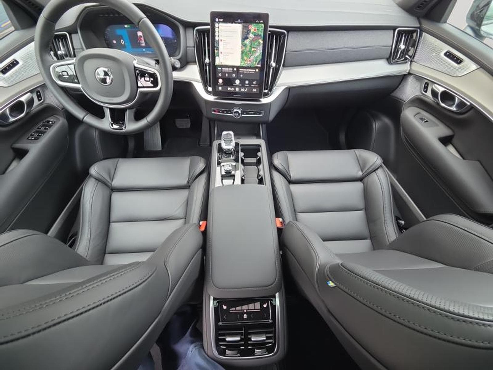 Volvo XC90 T8 Black Edition Plus AWD 2026 / Hybride (2026) - Foto 10