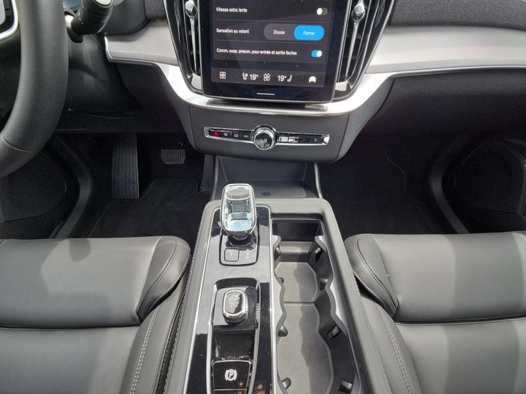 Volvo XC90 T8 Black Edition Plus AWD 2026 / Hybride (2026) - Foto 11