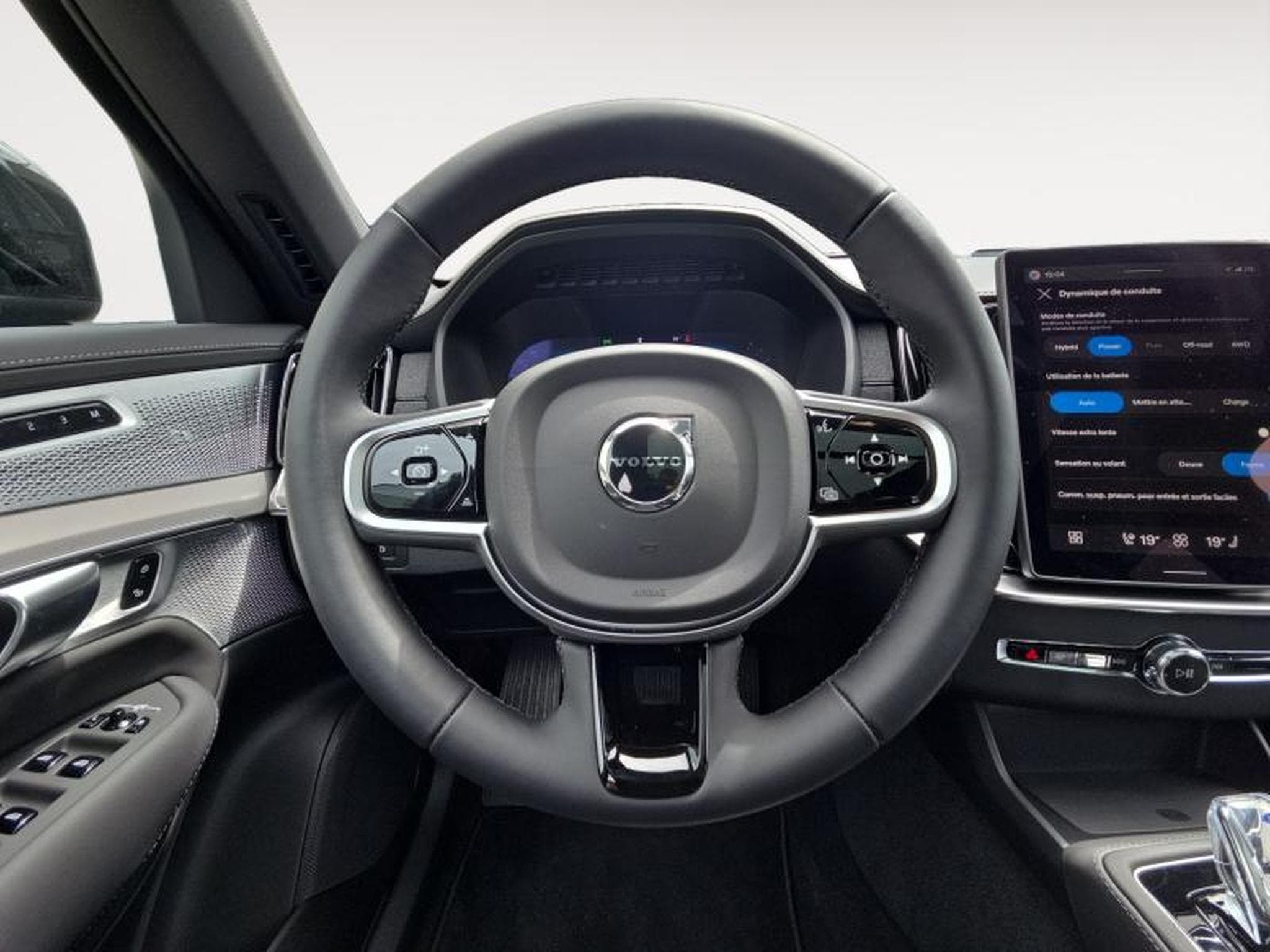 Volvo XC90 T8 Black Edition Plus AWD 2026 / Hybride (2026) - Foto 12