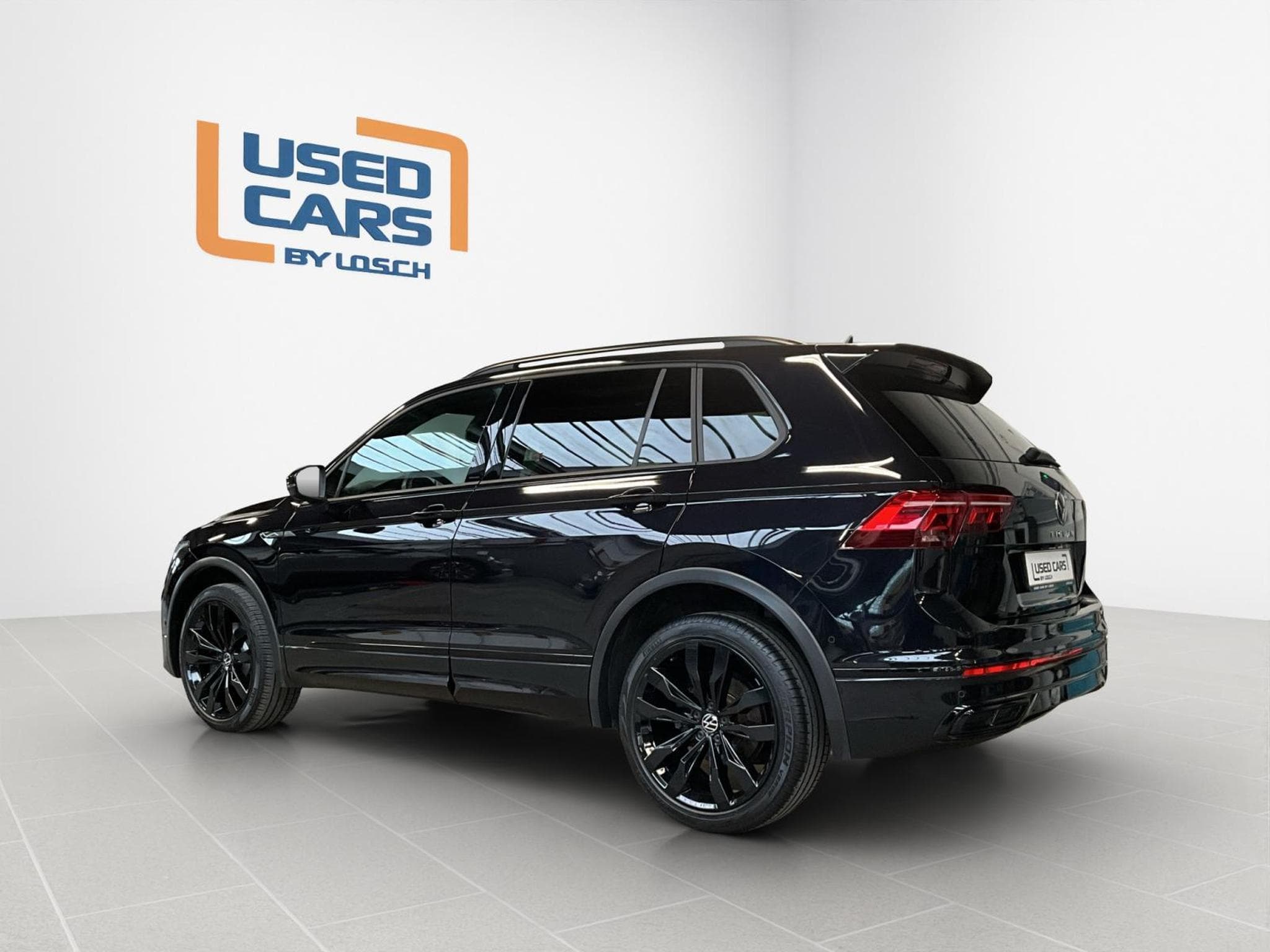VW Tiguan R-Line+DSG+4M+Black-Style+Pano+AHK+Matrix (2020) - Foto 5