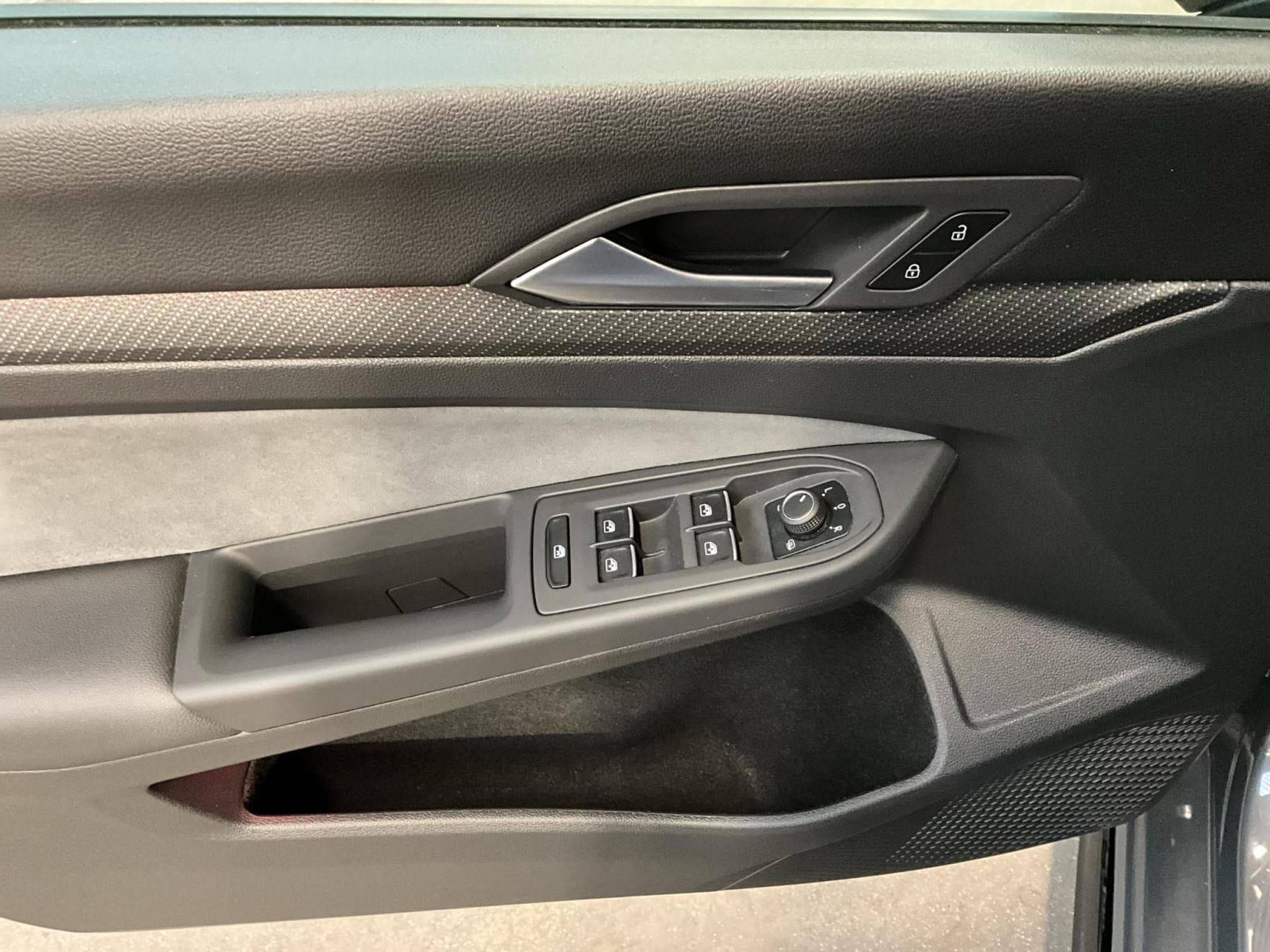 VW Golf R-Line+DSG+Pano+Rear-View+Nai+LED (2022) - Foto 14