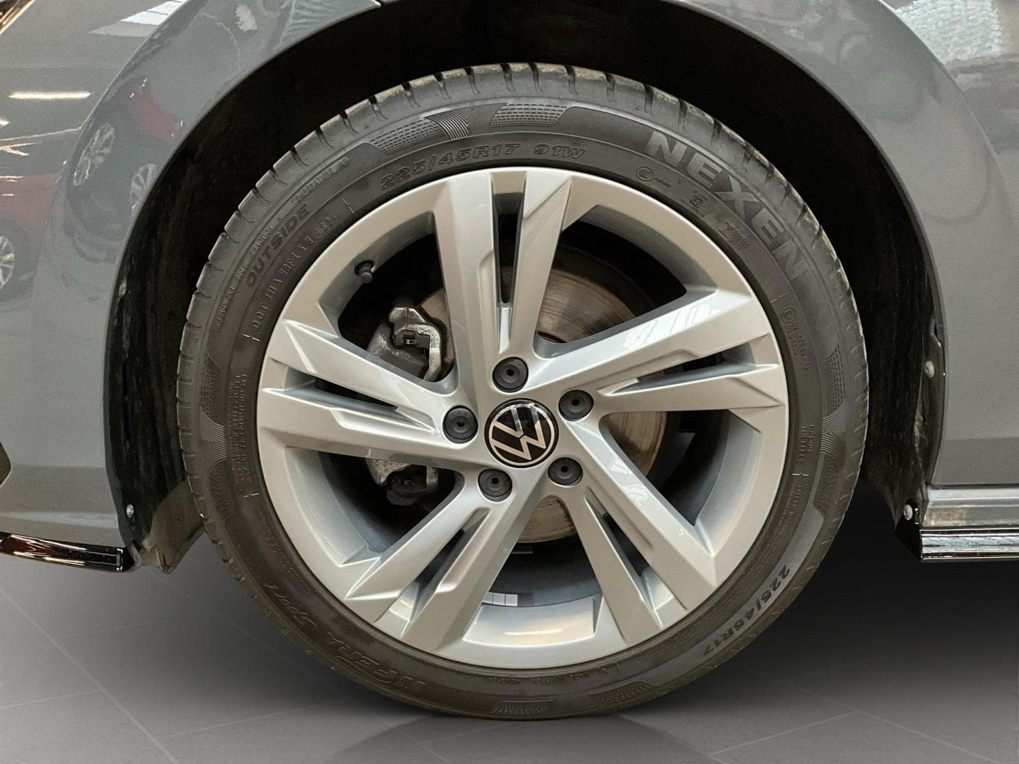 VW Golf R-Line+DSG+Pano+Rear-View+Nai+LED (2022) - Foto 8
