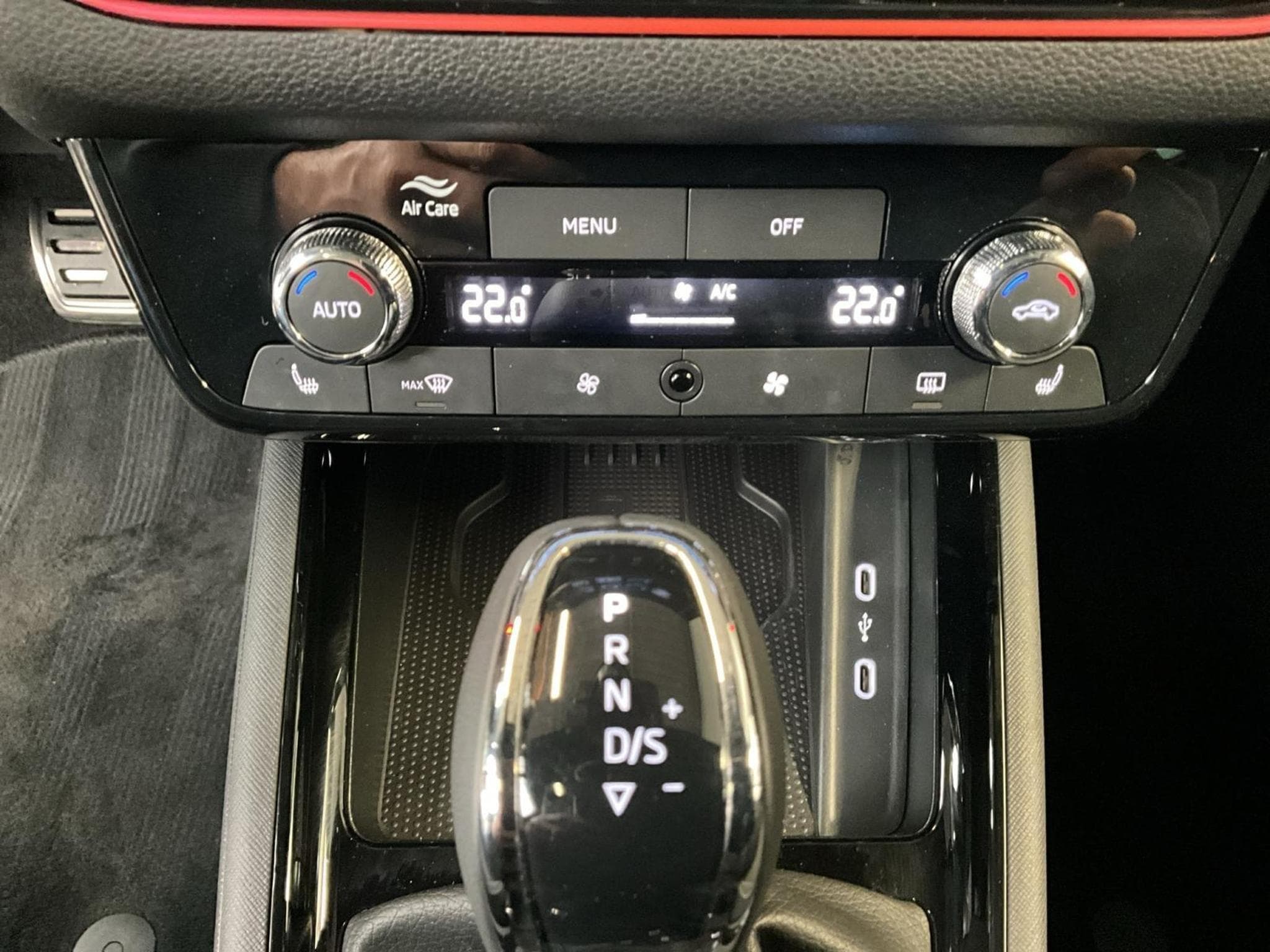 Skoda Kamiq Monte-Carlo+DSG+LED+P.Assisted+P.Park&Go (2025) - Foto 20