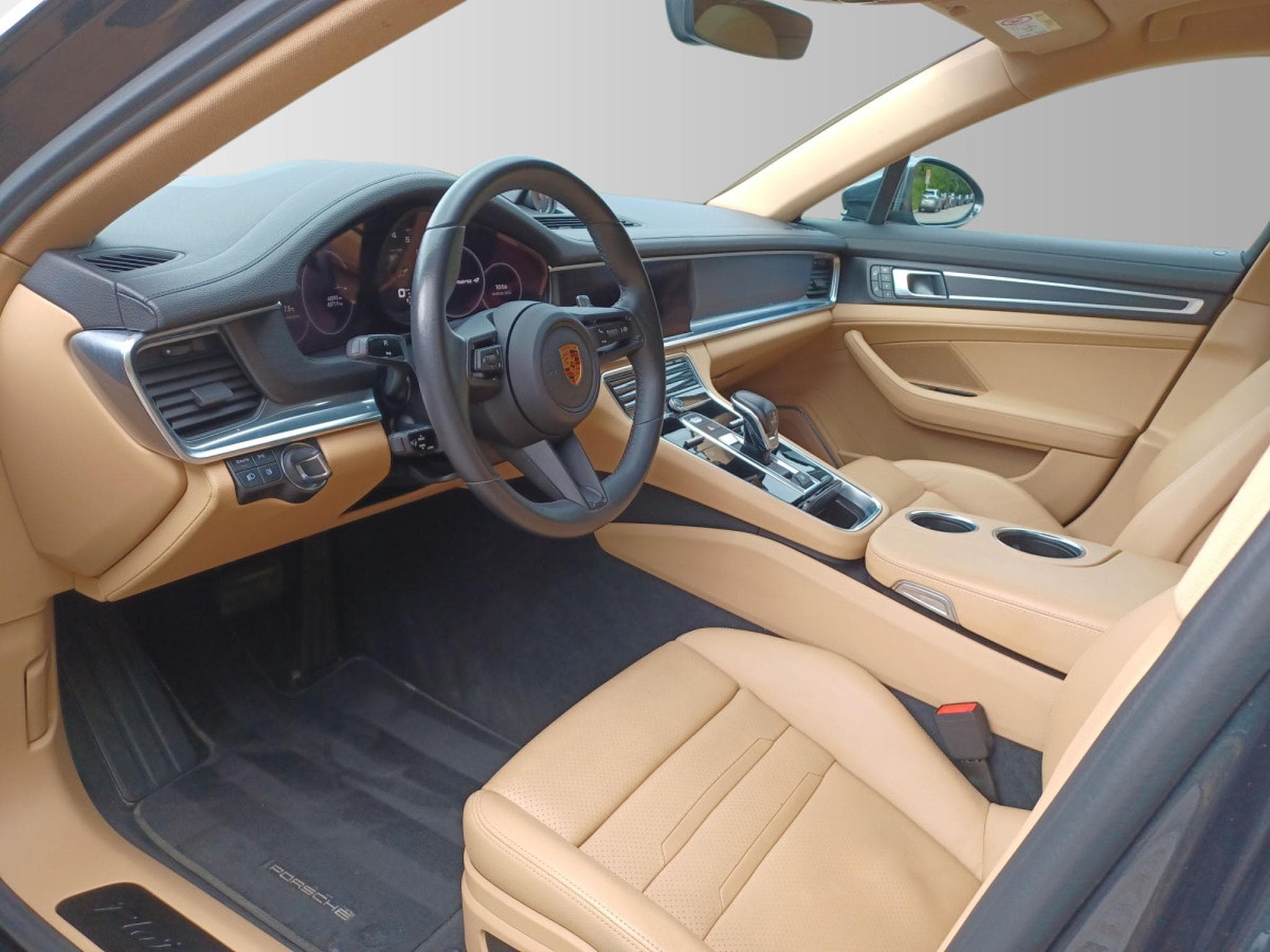 Porsche Panamera 4 Platinum Edition (2022) - Photo 10