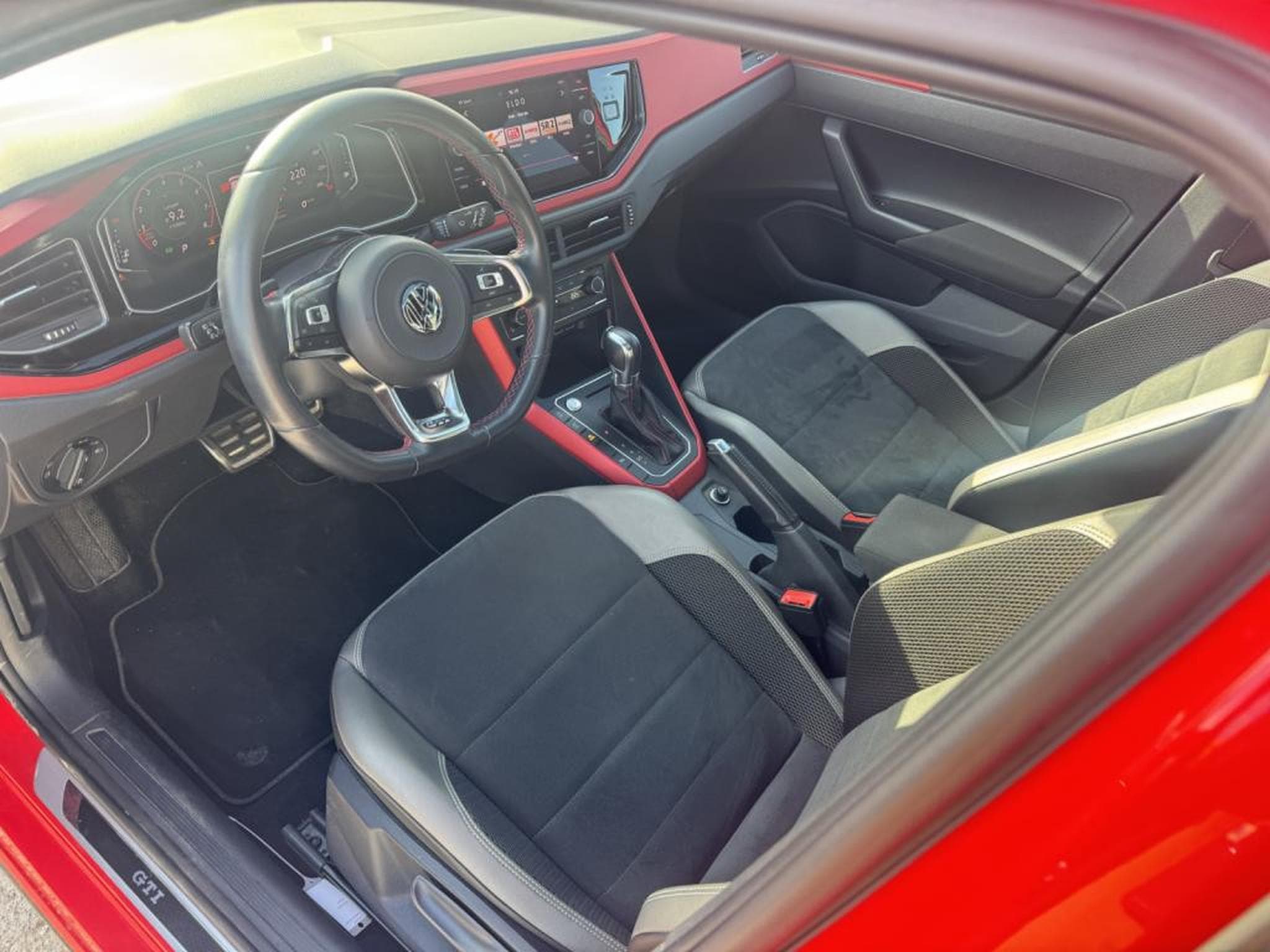 VW Polo 2.0 esse 200ch automatique 1-prop, 31.000km (2019) - Foto 12