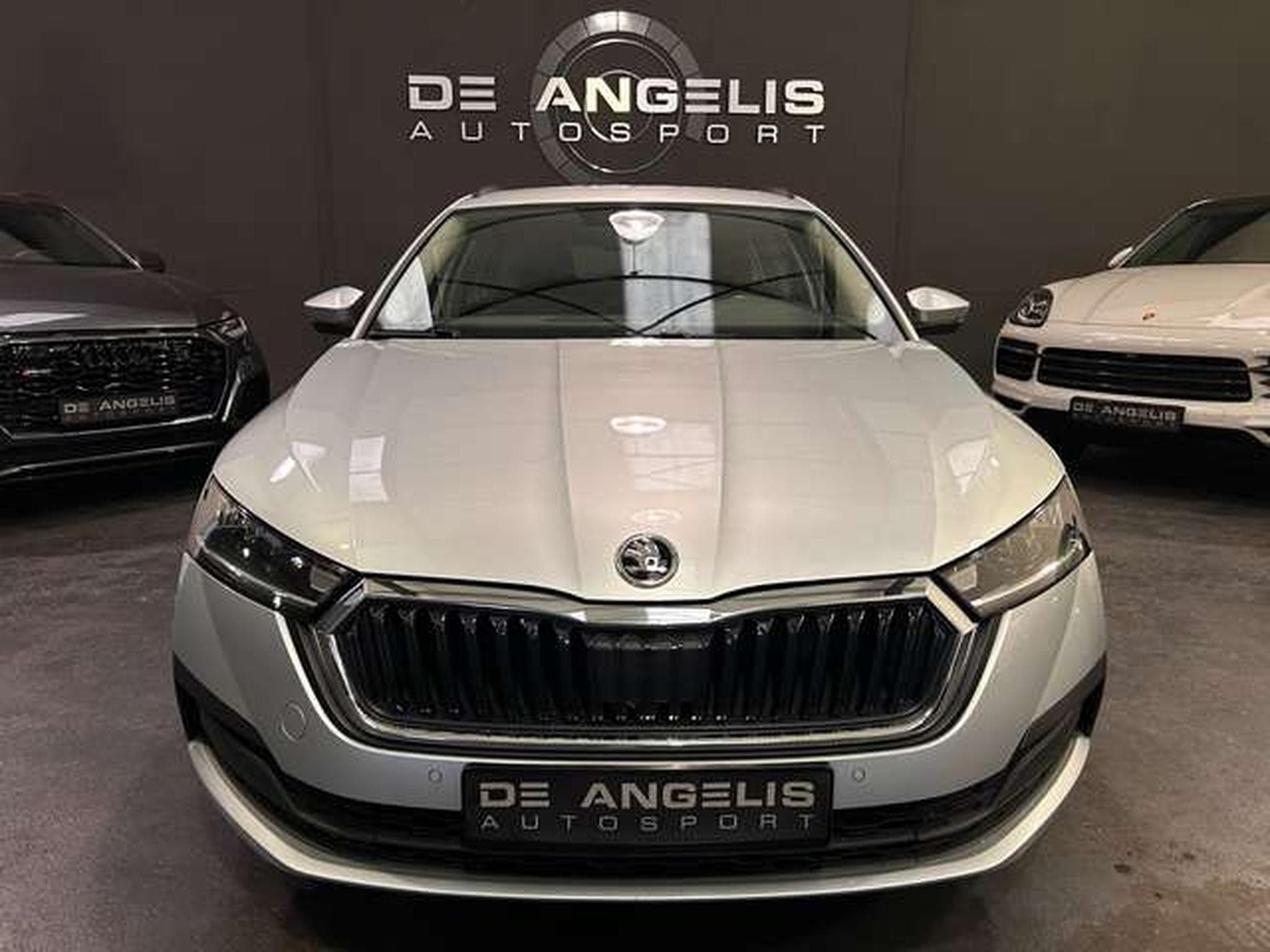 Skoda Octavia 2.0 TDI 116 DSG7 AMBITION (2023) - Photo 4