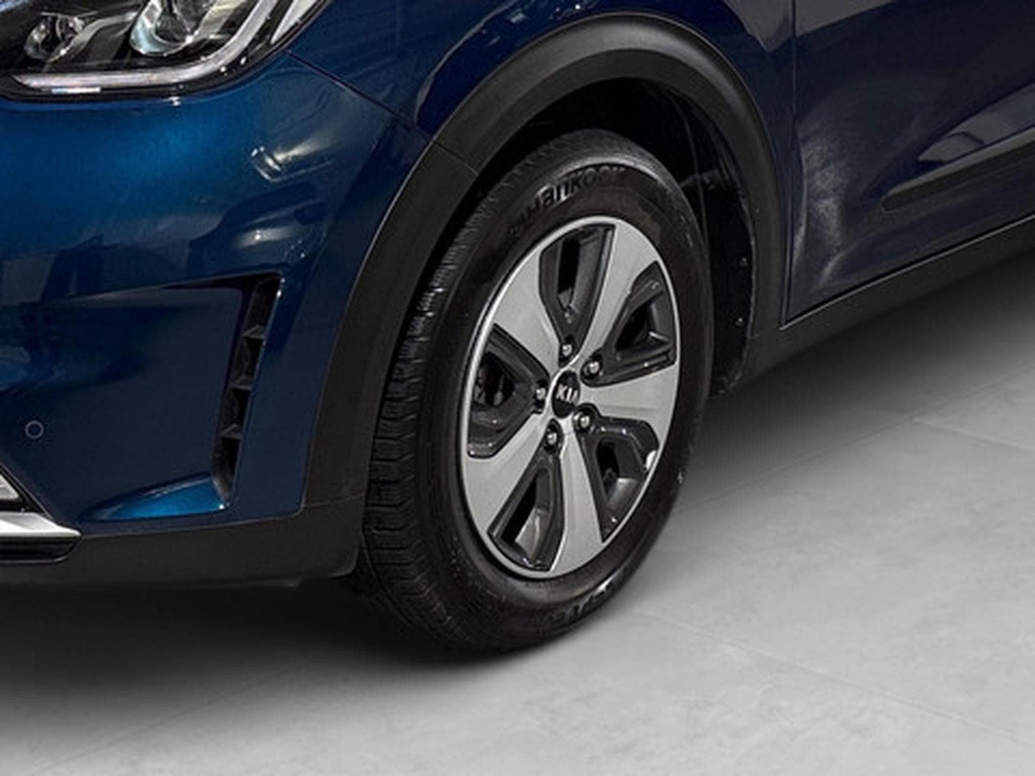 Kia Niro 1.6 e-Niro (2018) - Foto 20