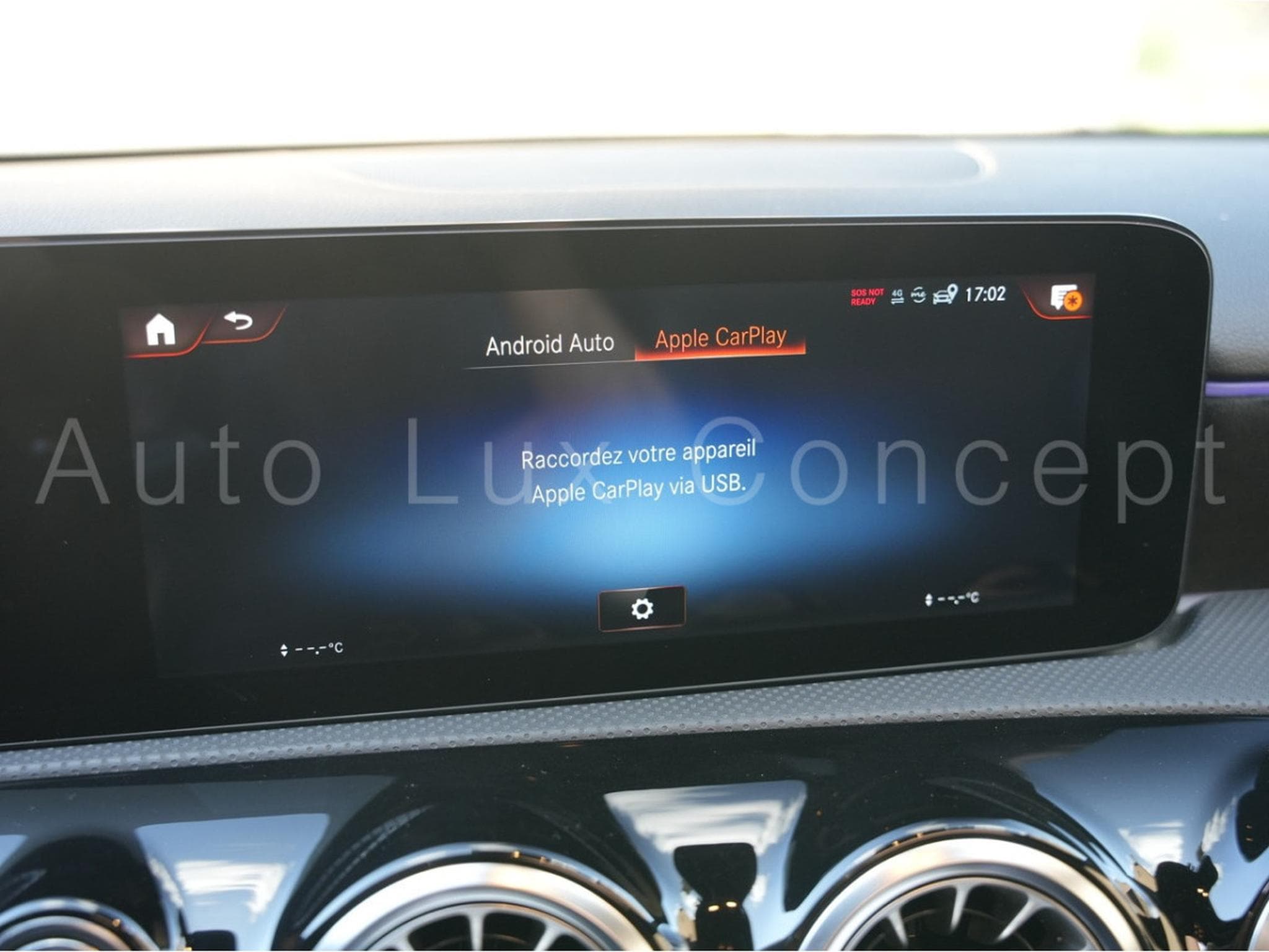 Mercedes A 250 e AMG Line 8G-DCT (2020) - Photo 21