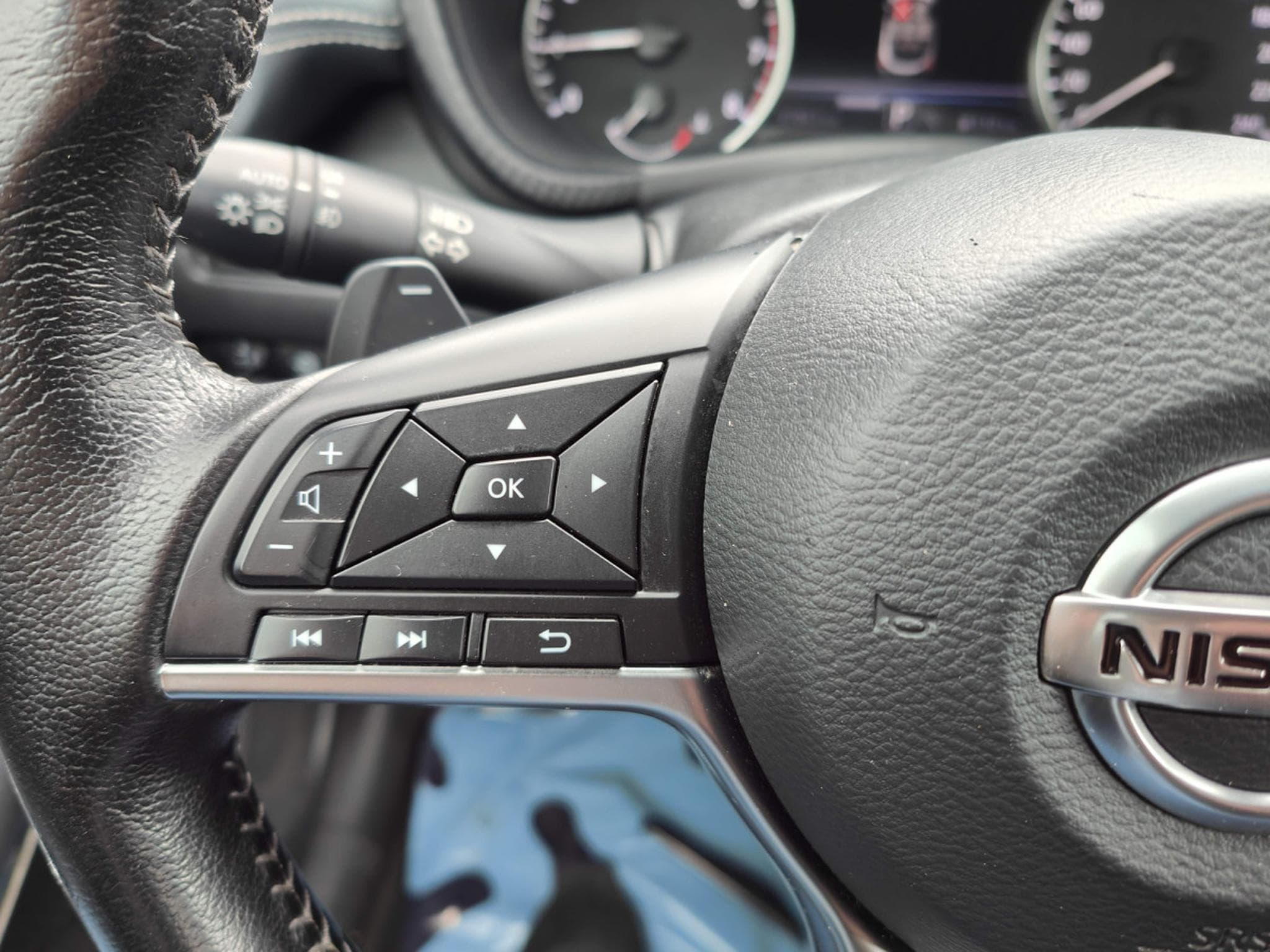 Nissan Juke 1.0 DCT N-CONNECT GPS CAMERA CARPLAY LED (2020) - Photo 18