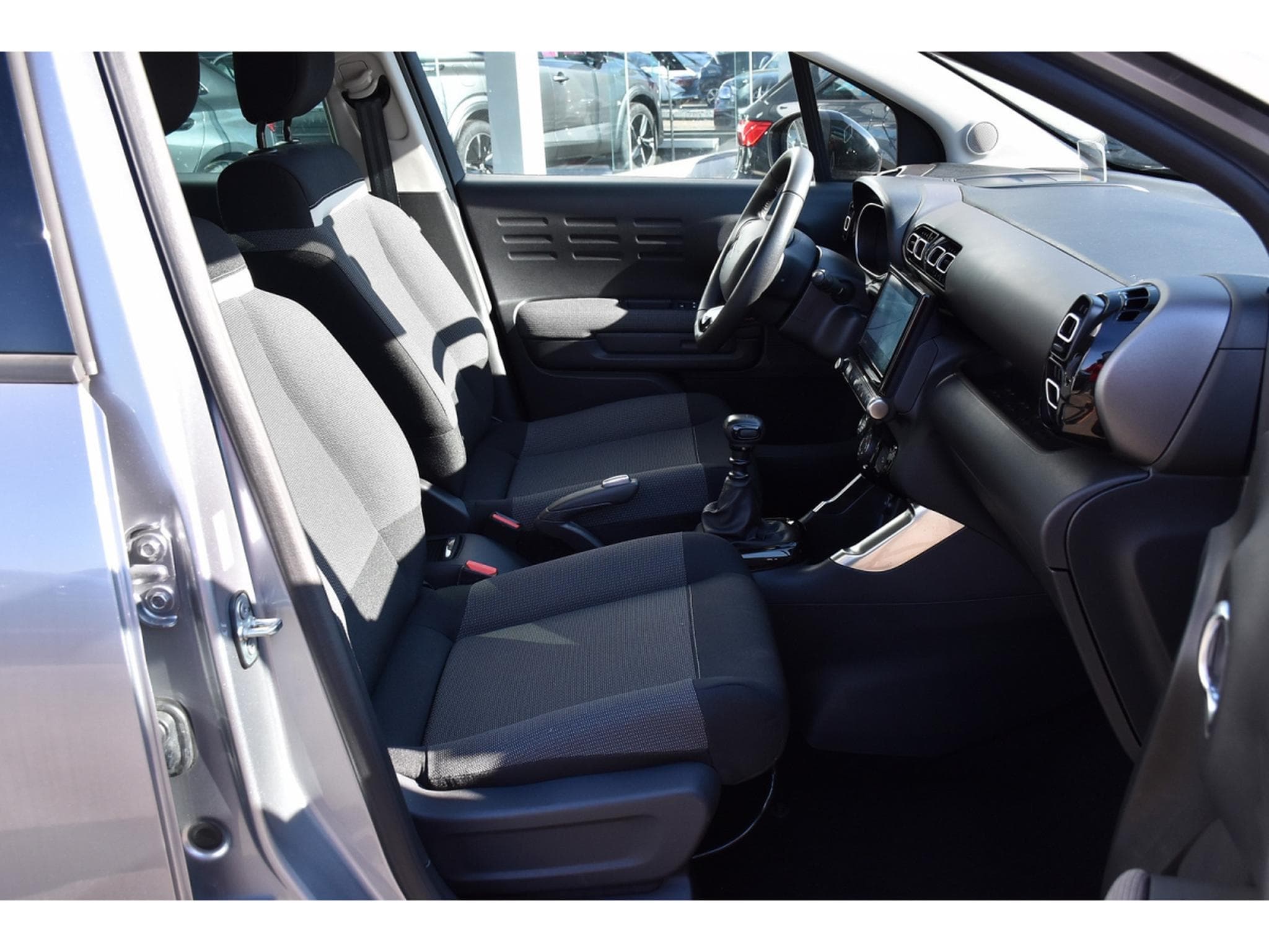 Citroën C3 Aircross 1.2 PureTech 110 MAX REGUL GPS LANE HUD GRIP CAM JA17 1°MAIN (2024) - Photo 7