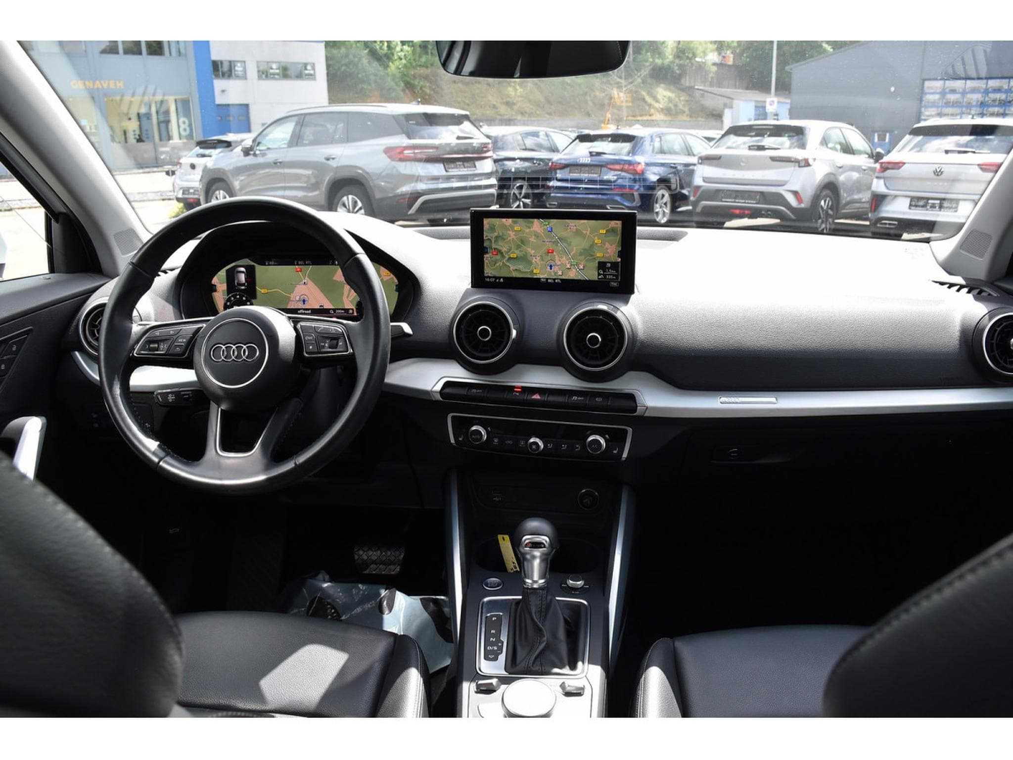 Audi Q2 35 TFSI S-Tronic TO CUIR ACC LANE SIDE GPS CAM LED 1° MAIN (2019) - Photo 10