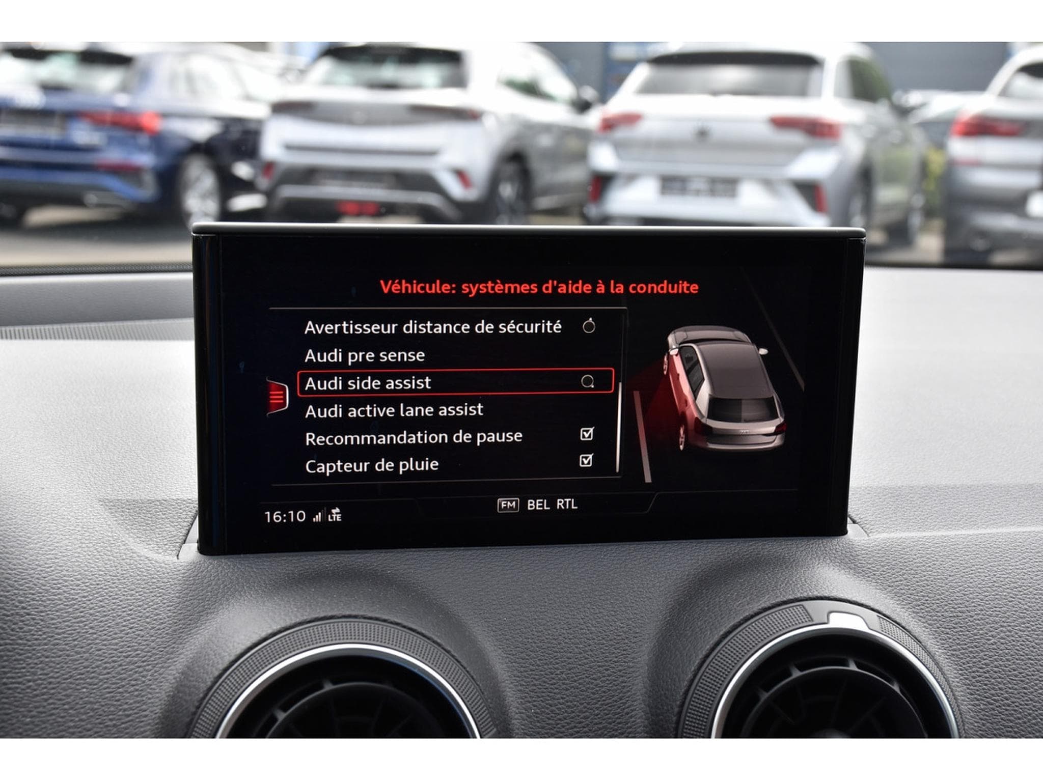 Audi Q2 35 TFSI S-Tronic TO CUIR ACC LANE SIDE GPS CAM LED 1° MAIN (2019) - Photo 16