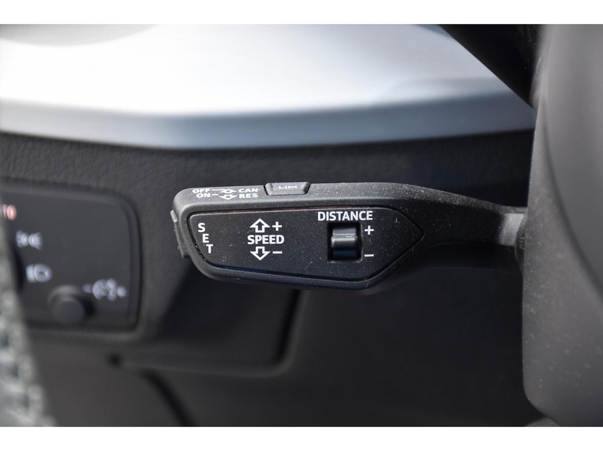 Audi Q2 35 TFSI S-Tronic TO CUIR ACC LANE SIDE GPS CAM LED 1° MAIN (2019) - Photo 22