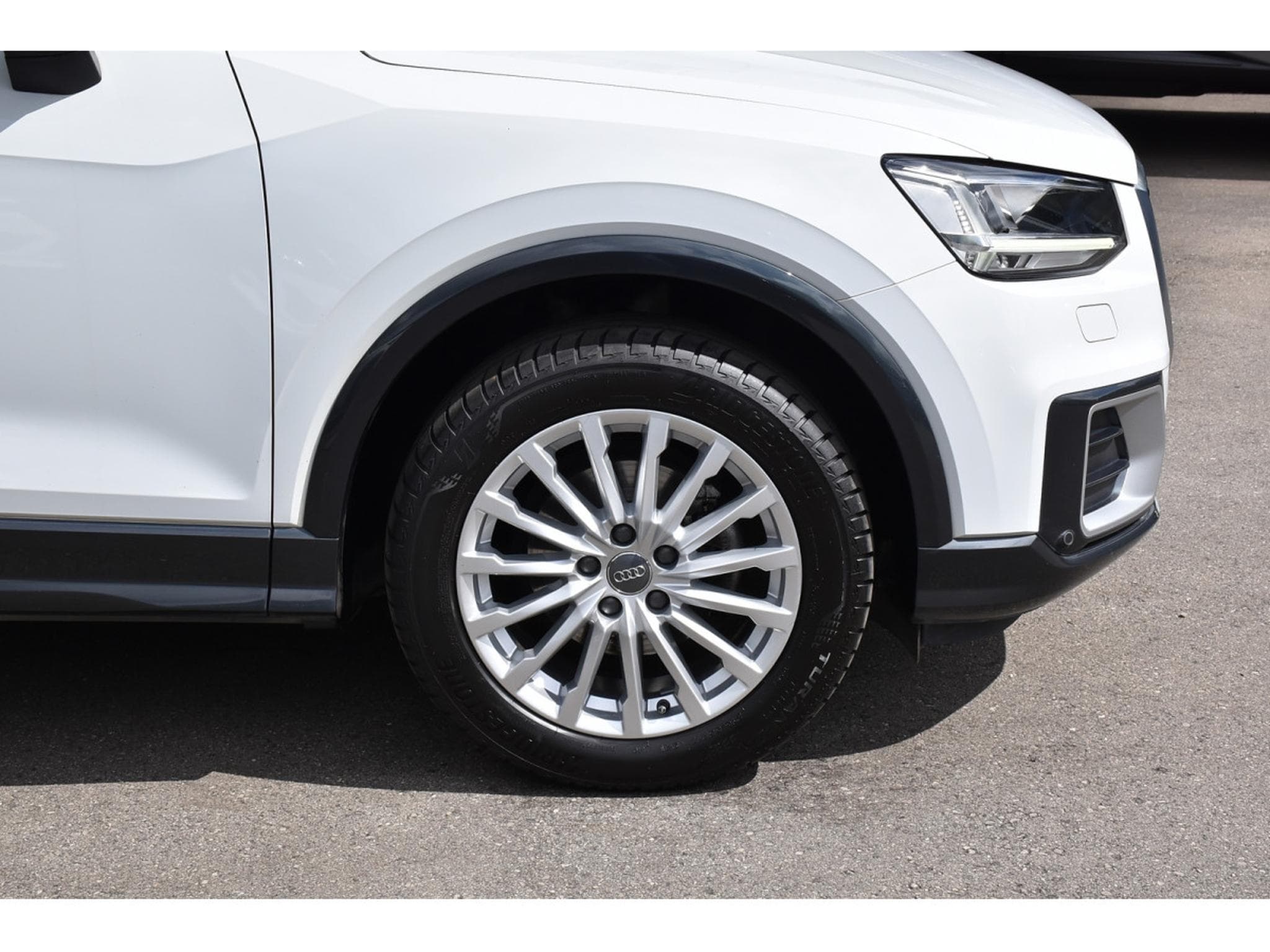 Audi Q2 35 TFSI S-Tronic TO CUIR ACC LANE SIDE GPS CAM LED 1° MAIN (2019) - Photo 5