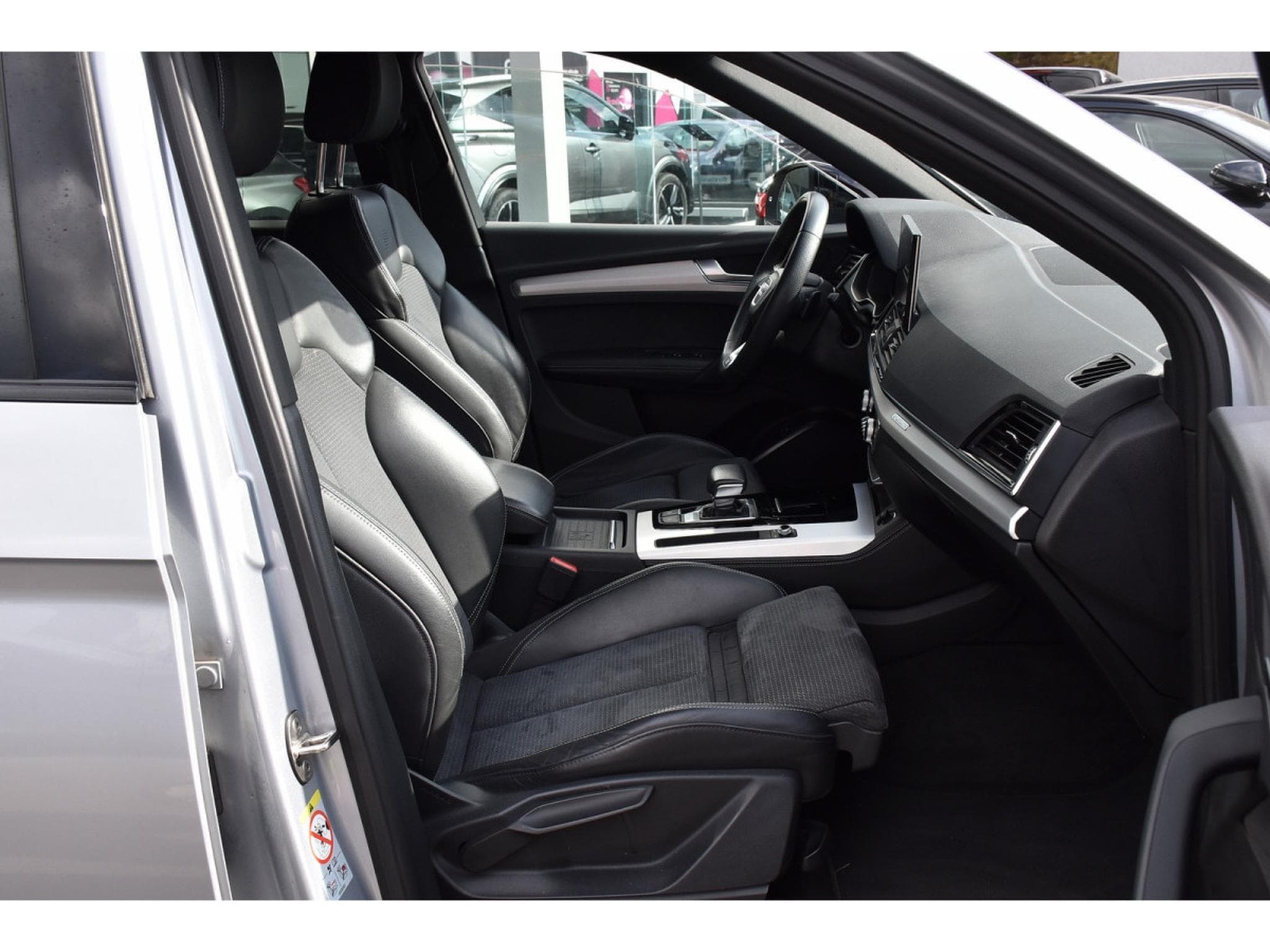 Audi Q5 Sportback 55 TFSIe Quattro S-Line S-Tronic (2021) - Photo 7