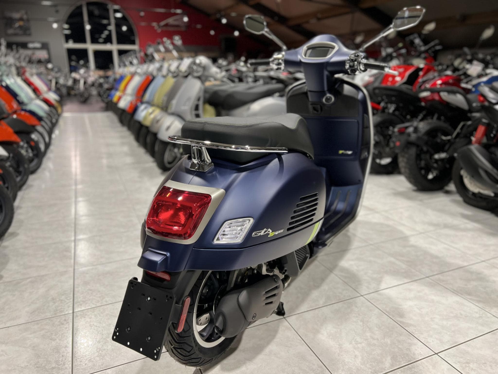 Vespa GTS 125 Bleu Matt (2026) - Photo 7