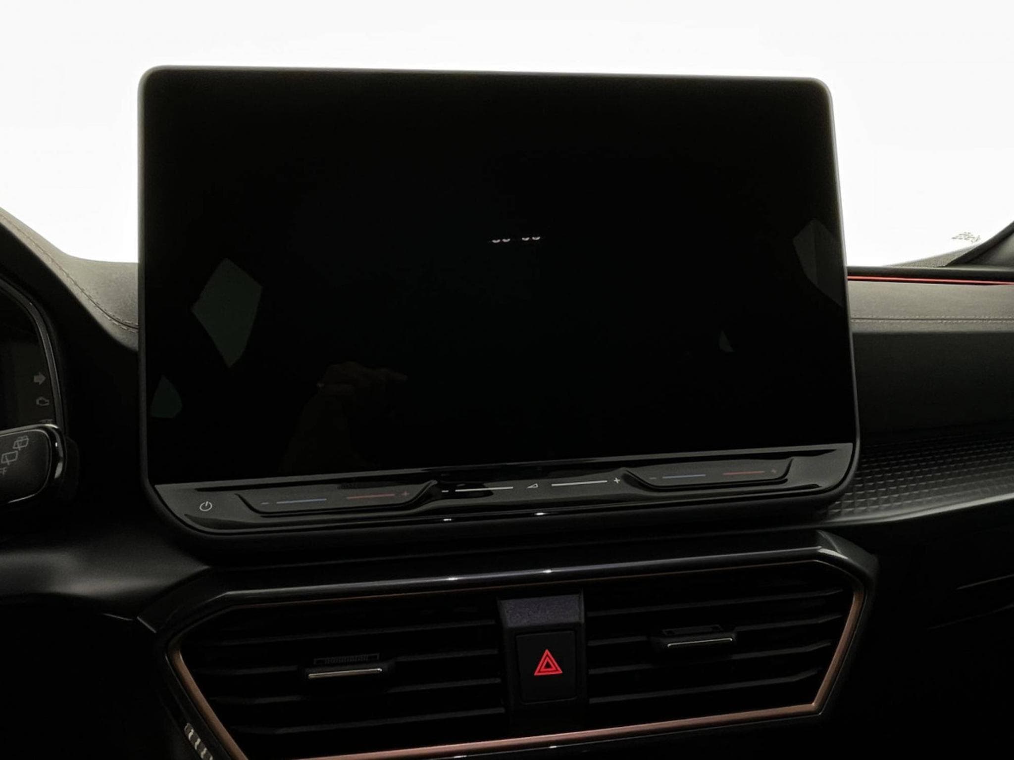 Cupra Formentor 2.0 TSI VZ 333 DSG 4 Drive (2025) - Photo 12