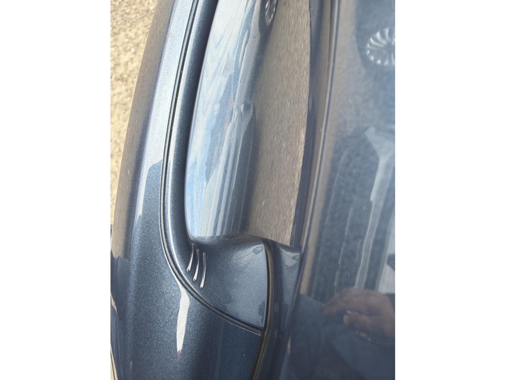 BMW 318 i BREAK AUTO 2.0 156CV BA8 (2024) - Photo 8
