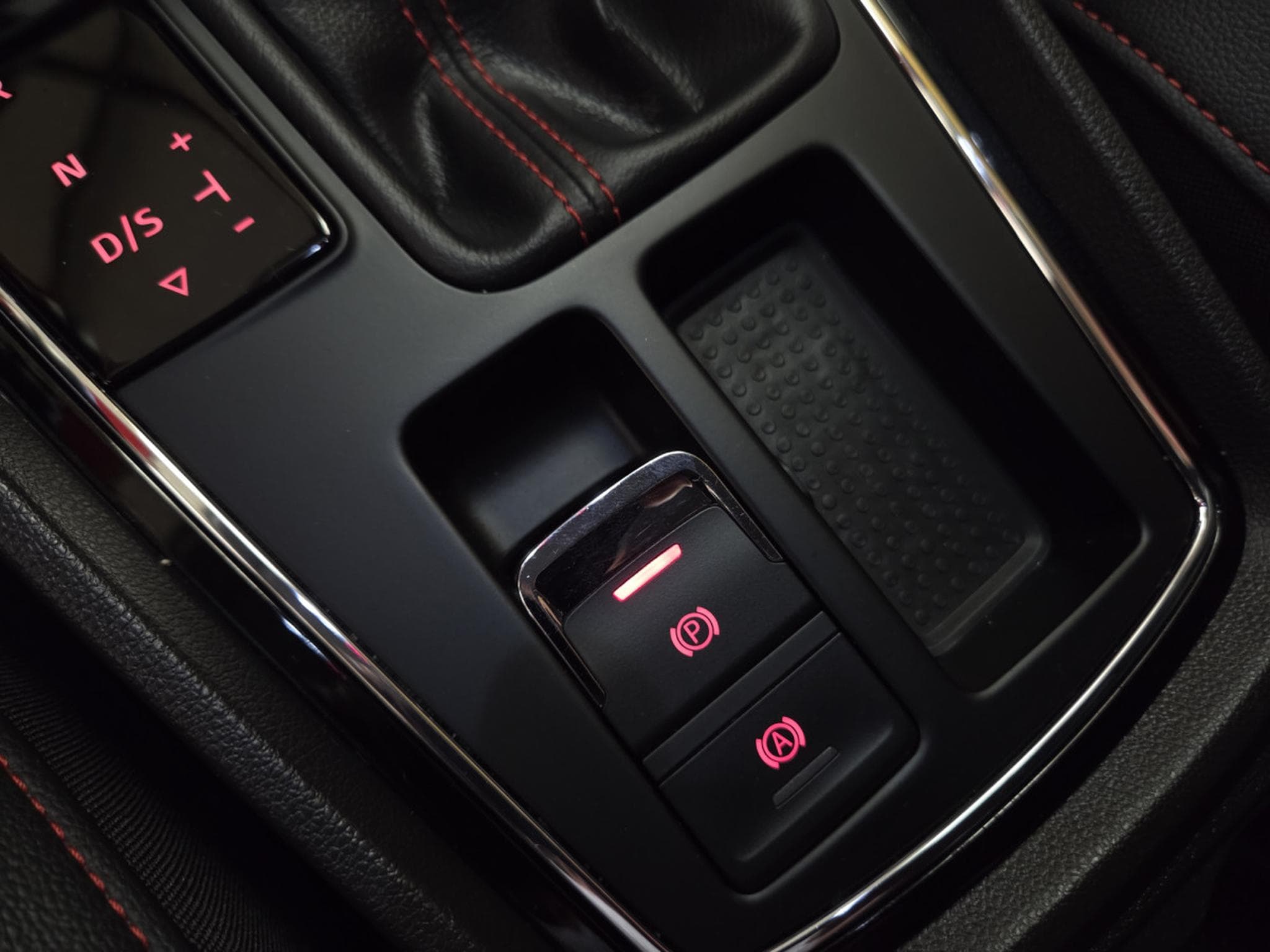 Seat Leon FR TSI DSG7 150CV (2020) - Photo 19