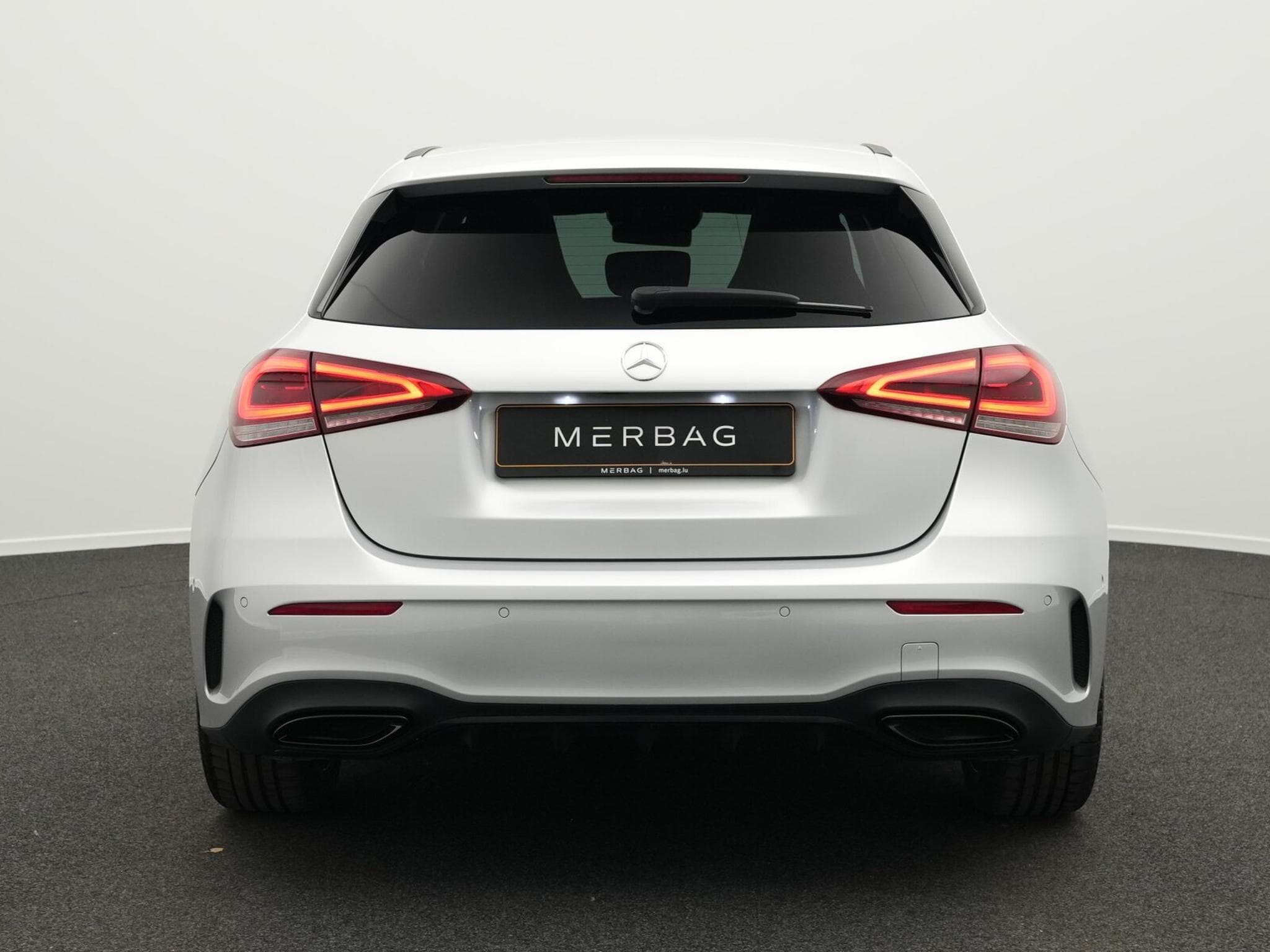 Mercedes A 200 AMG-Line Pano+Multi+19"+Ambi (2022) - Foto 4