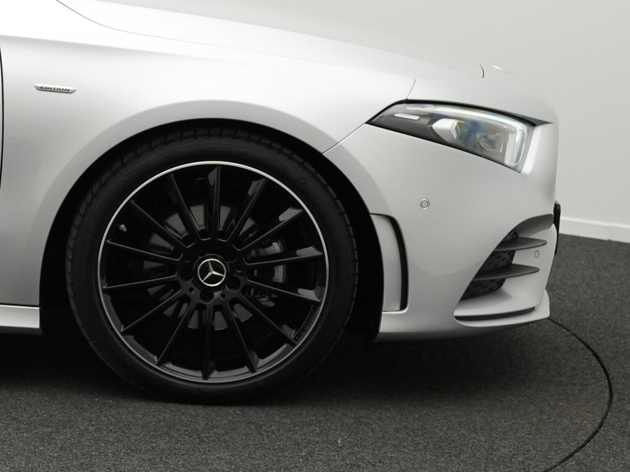 Mercedes A 200 AMG-Line Pano+Multi+19"+Ambi (2022) - Foto 6