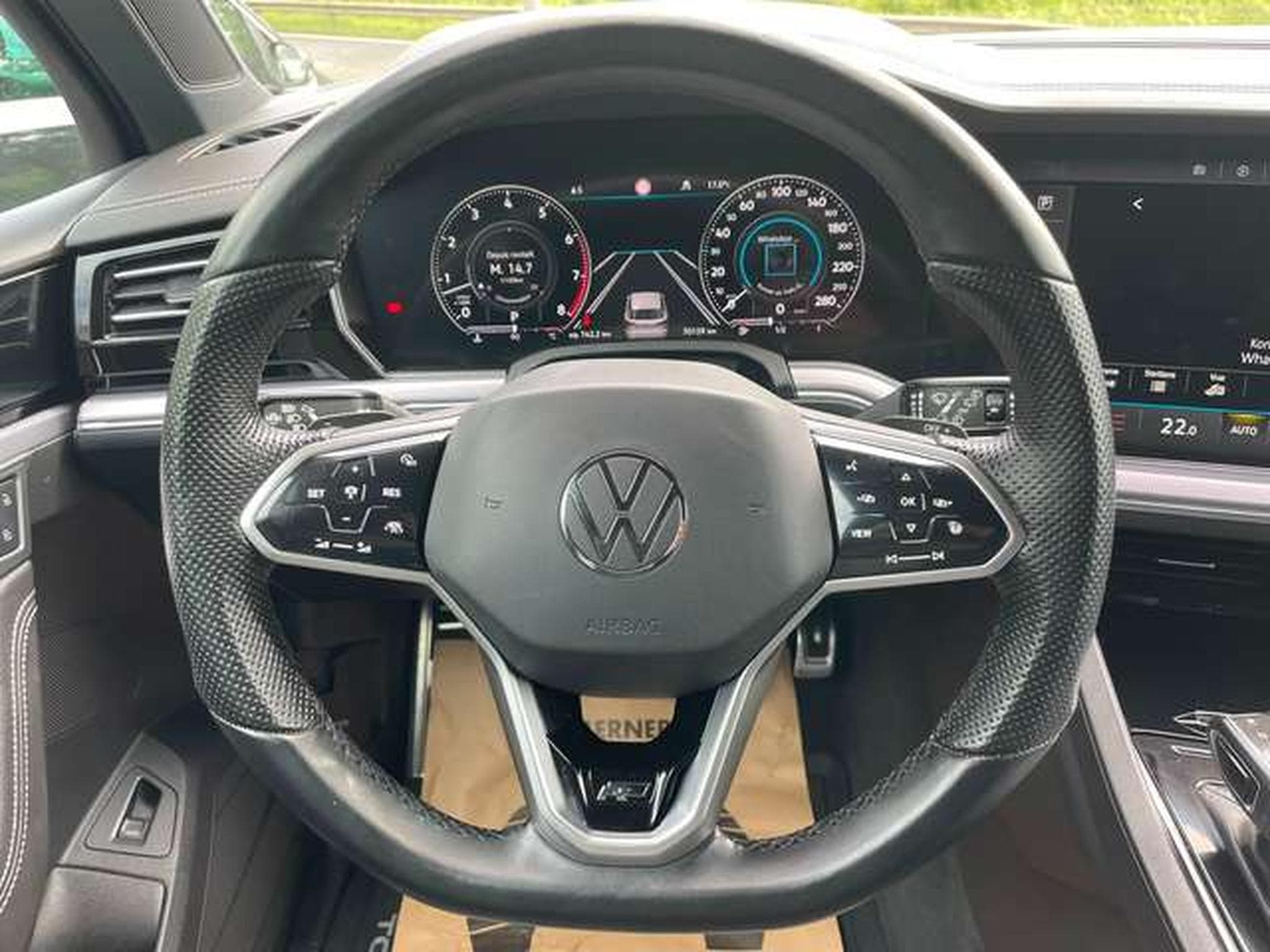 VW Touareg 3.0 V6 4Motion R-Line JUSQU'A 36 MOIS DE GARANTIE (2021) - Photo 15