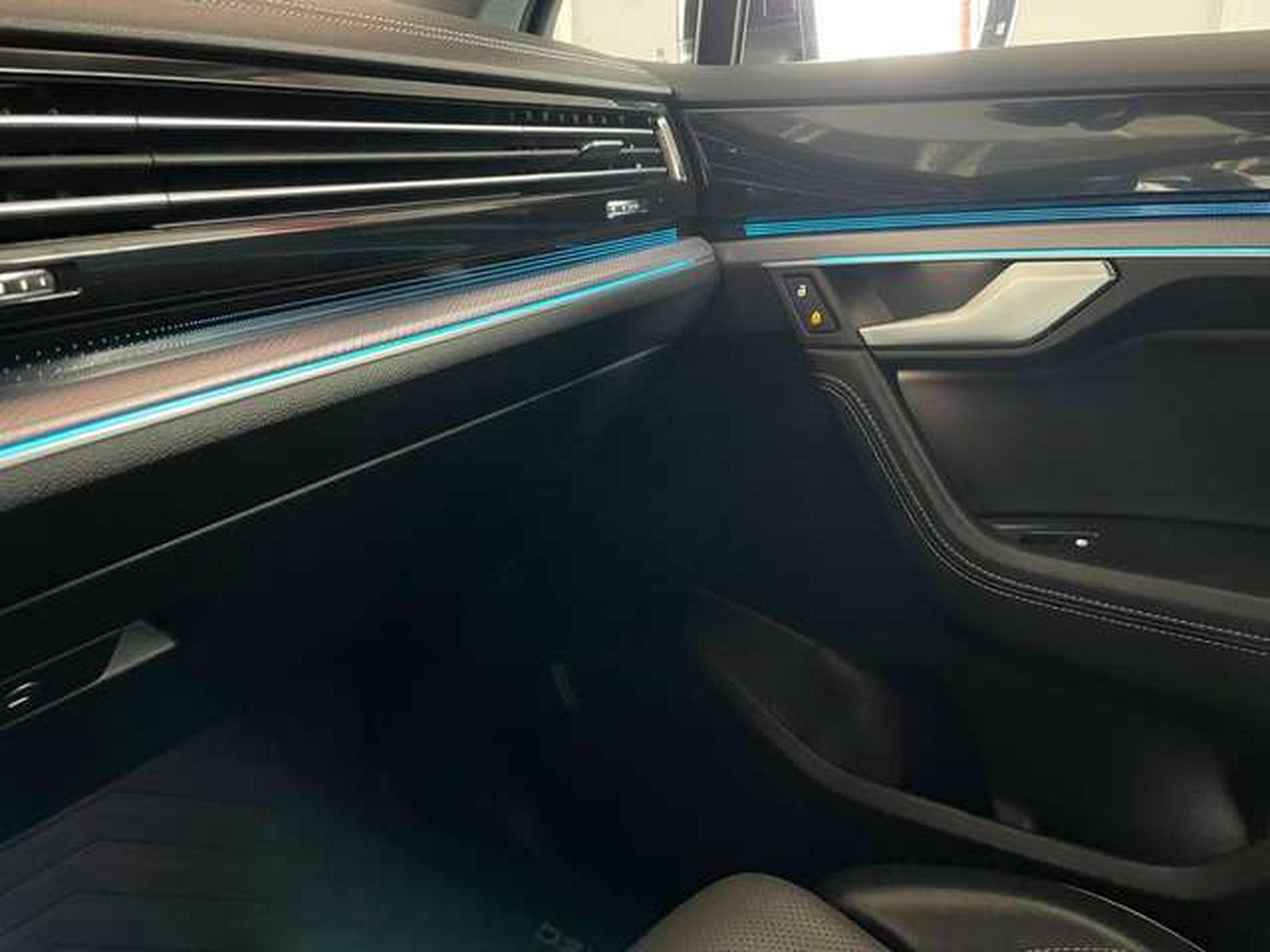 VW Touareg 3.0 V6 4Motion R-Line JUSQU'A 36 MOIS DE GARANTIE (2021) - Photo 27