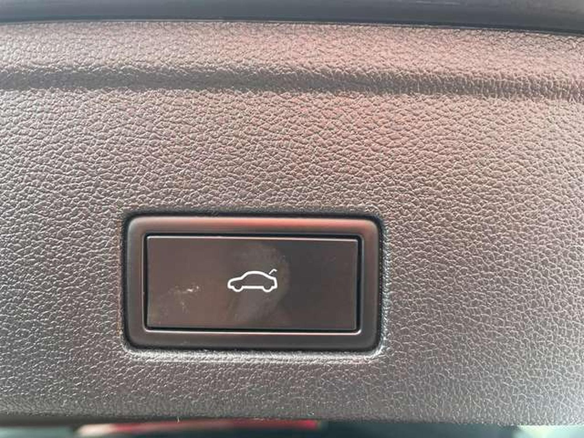VW Touareg 3.0 V6 4Motion R-Line JUSQU'A 36 MOIS DE GARANTIE (2021) - Photo 32