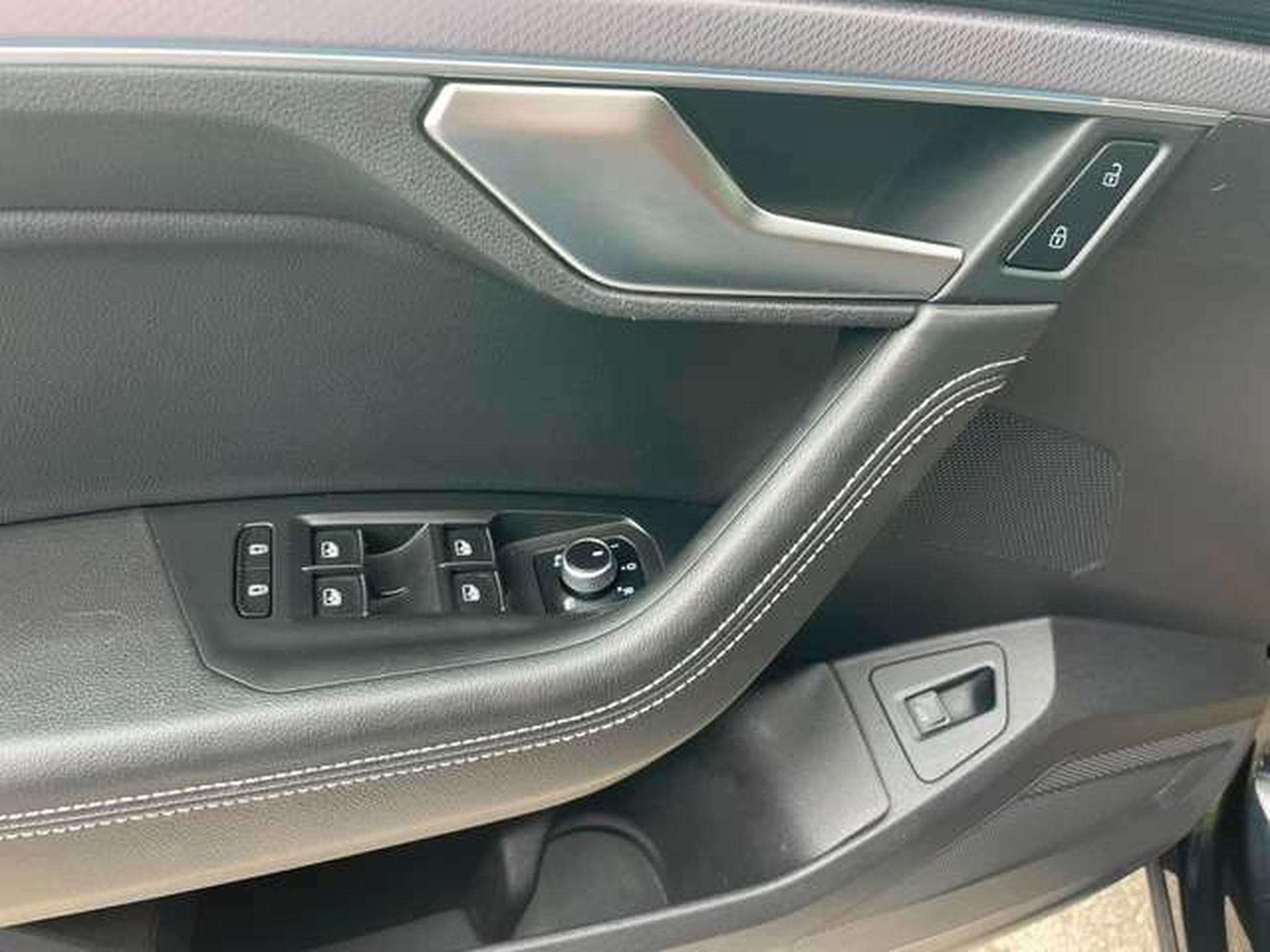 VW Touareg 3.0 V6 4Motion R-Line JUSQU'A 36 MOIS DE GARANTIE (2021) - Photo 9
