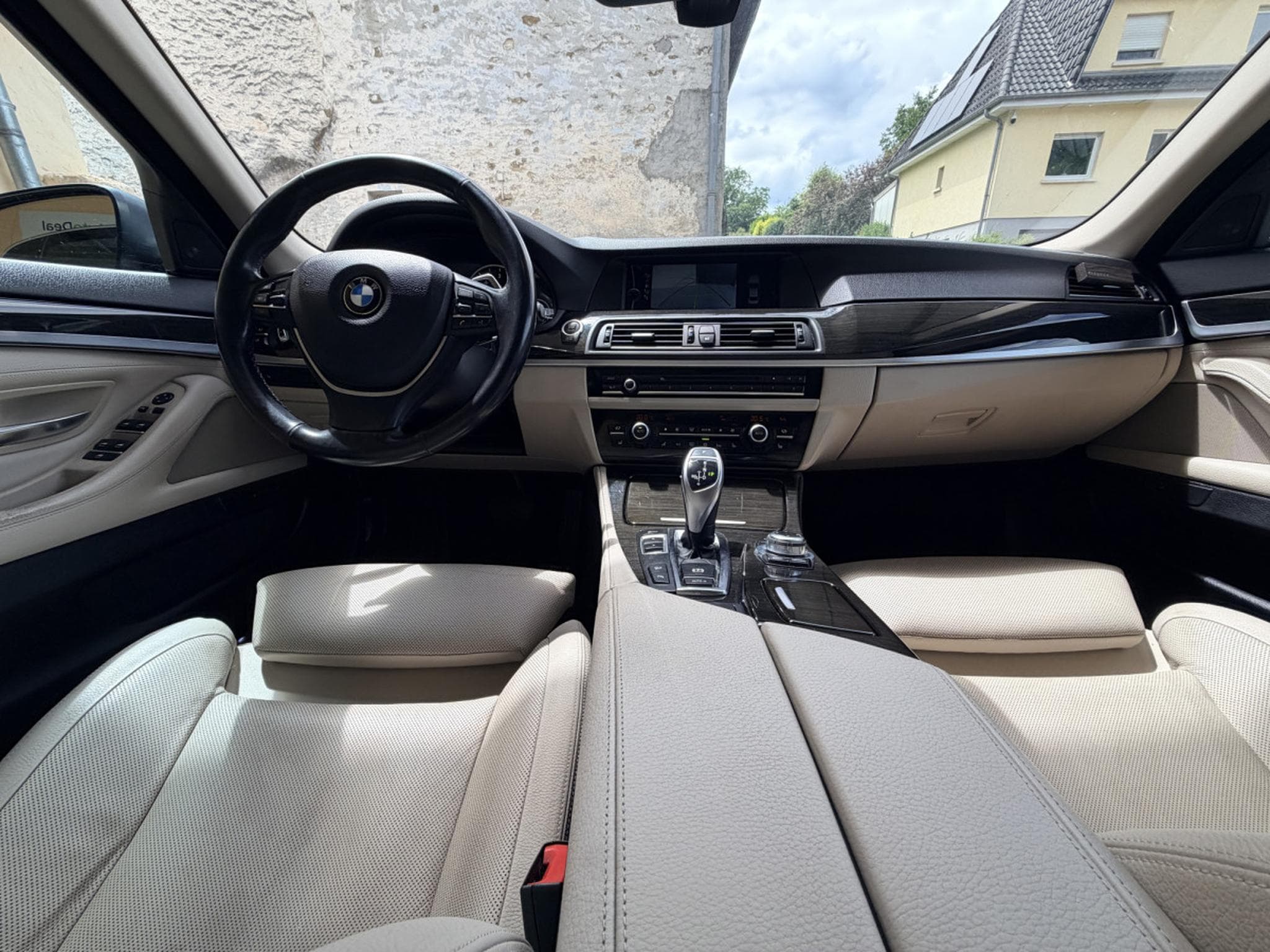 BMW 530 d xDrive Camera Head-UP, Toit Ouvrant 258cv (2011) - Photo 10