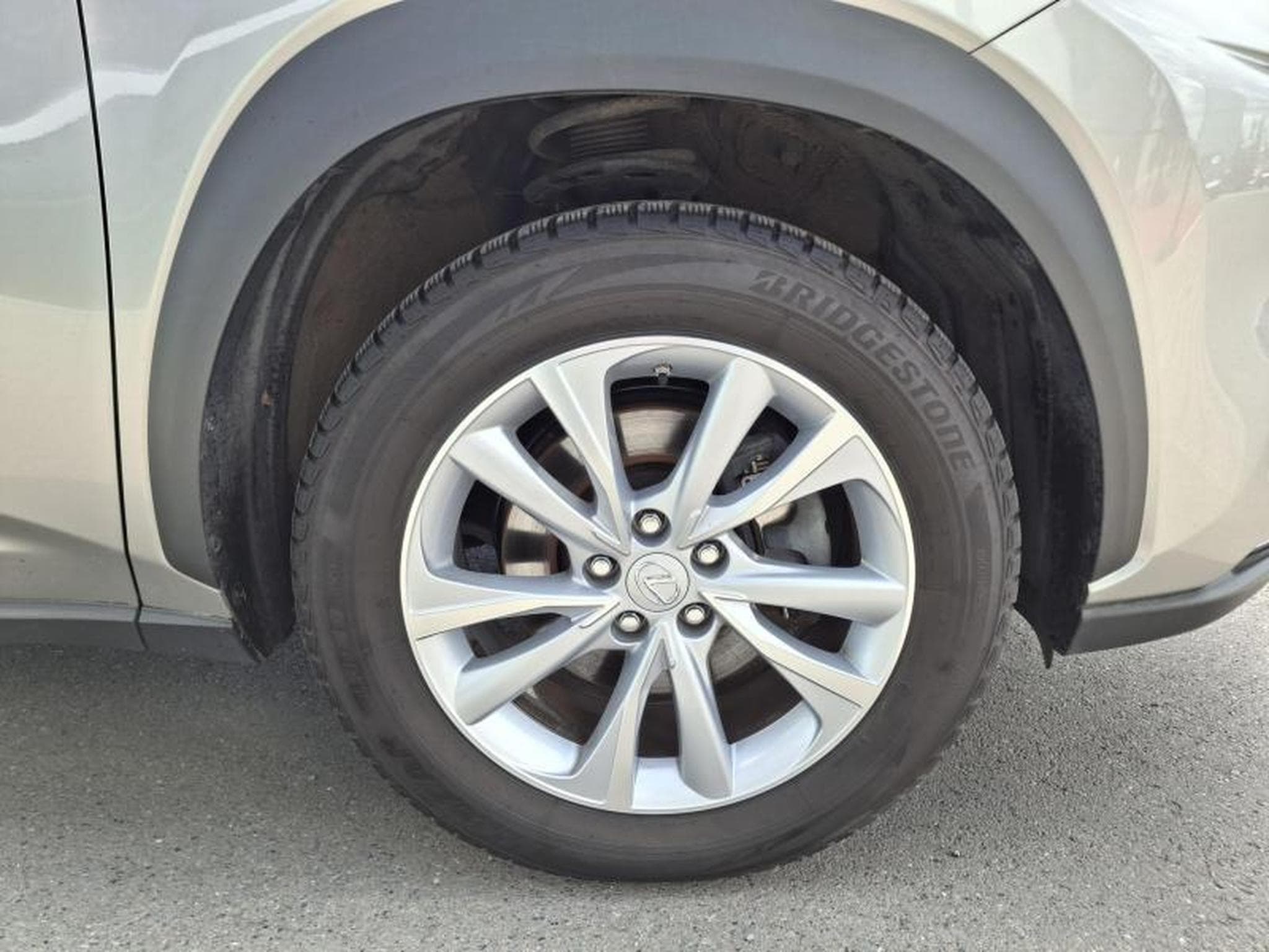 Lexus NX Executive (2020) - Foto 5