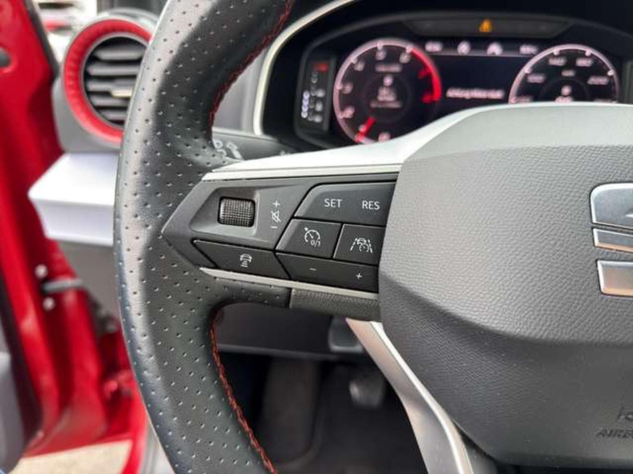 SEAT Arona FR/Voll-LED/PDC/Kamera/ACC/Kessy (2022) - Photo 25