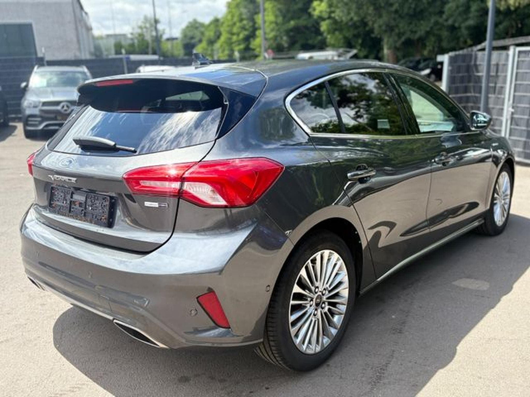 Ford Focus FOCUS VIGNALE *1.HAND*HEAD-UP*KAMERA*NAVI* (2020) - Foto 7