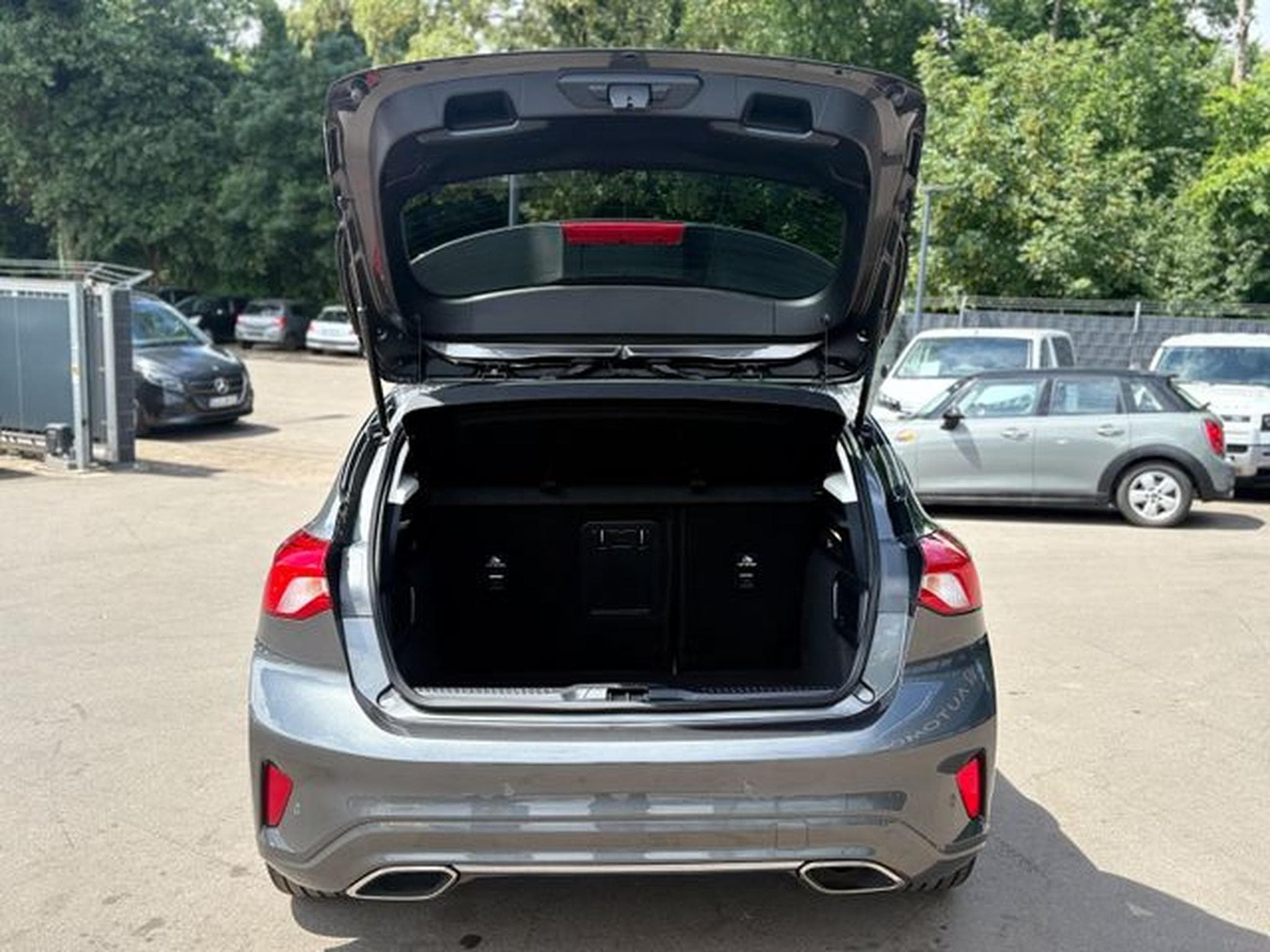 Ford Focus FOCUS VIGNALE *1.HAND*HEAD-UP*KAMERA*NAVI* (2020) - Foto 9