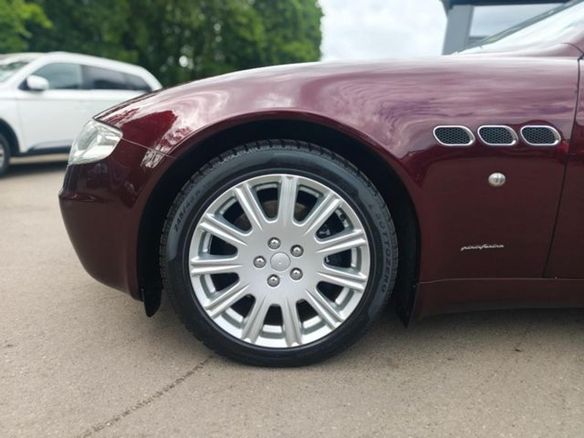 Maserati Quattroporte QUATTROPORTE 4,2 *2.HD*COC*AUT*HISTORIE MASERATI (2005) - Photo 11