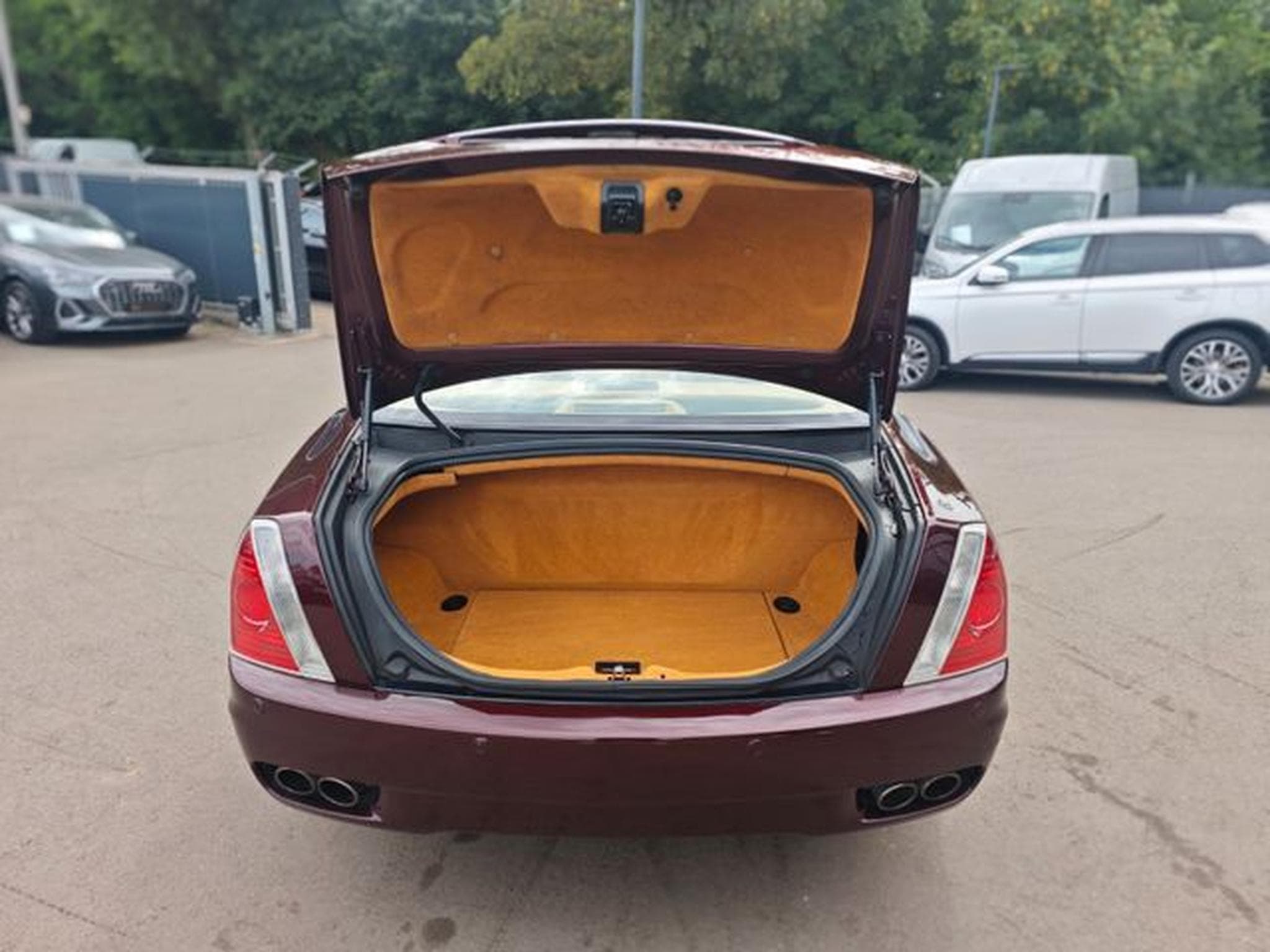 Maserati Quattroporte QUATTROPORTE 4,2 *2.HD*COC*AUT*HISTORIE MASERATI (2005) - Photo 9