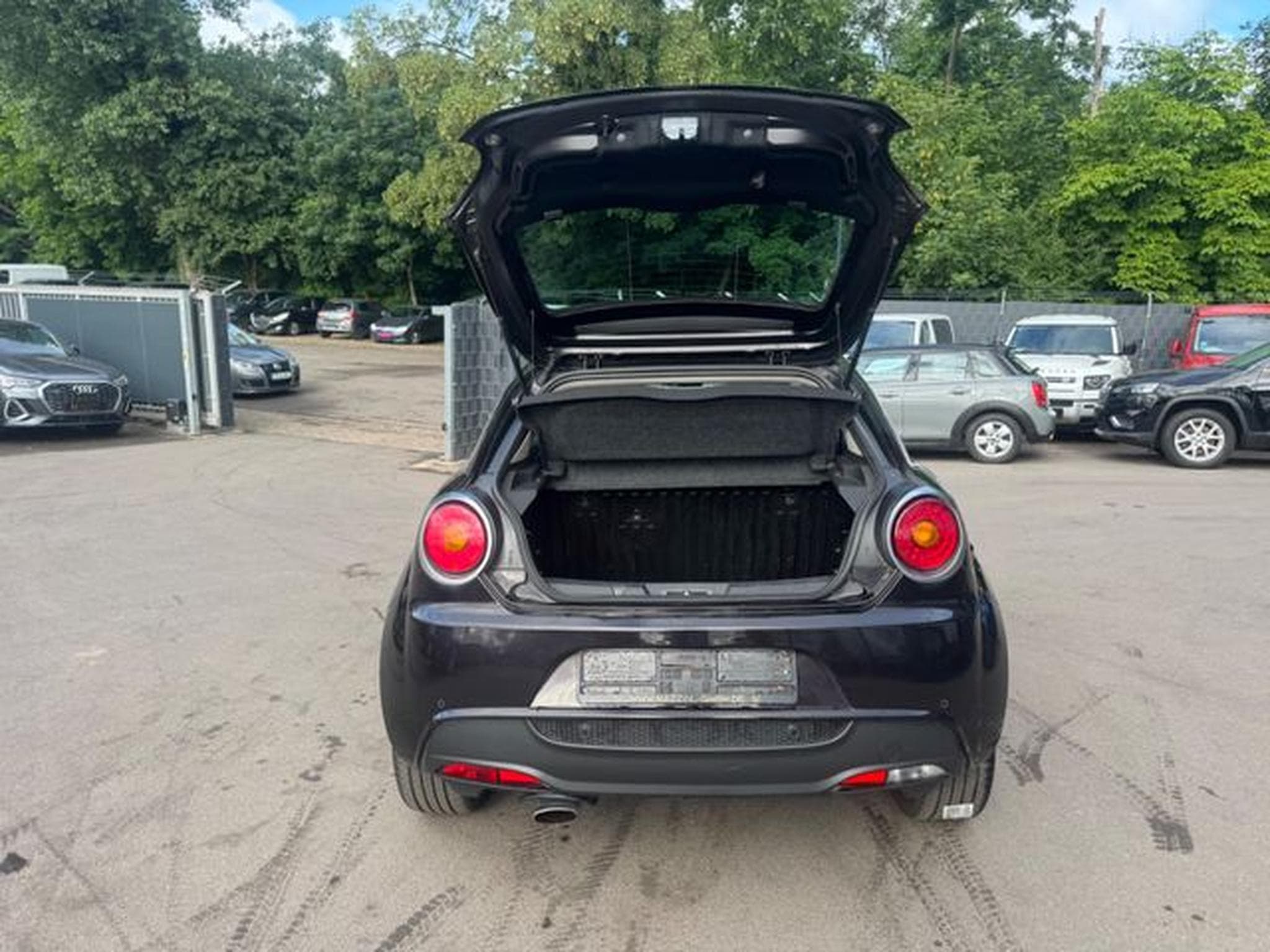 Alfa-Romeo MiTo MITO SUPER *8-FACH*PDC*KLIMA*ALU* (2017) - Foto 9
