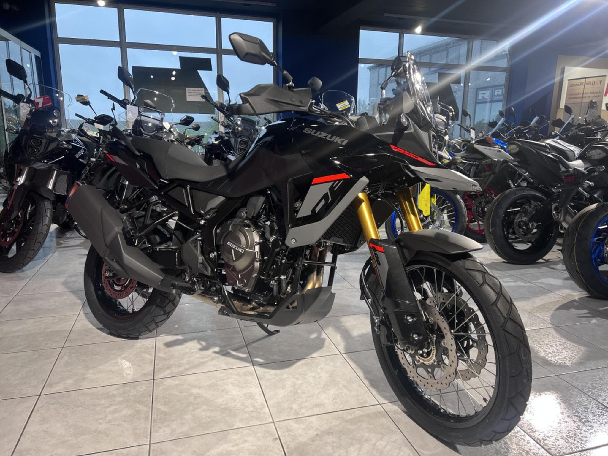 Suzuki V-Strom 800DE (2026) - Photo 7