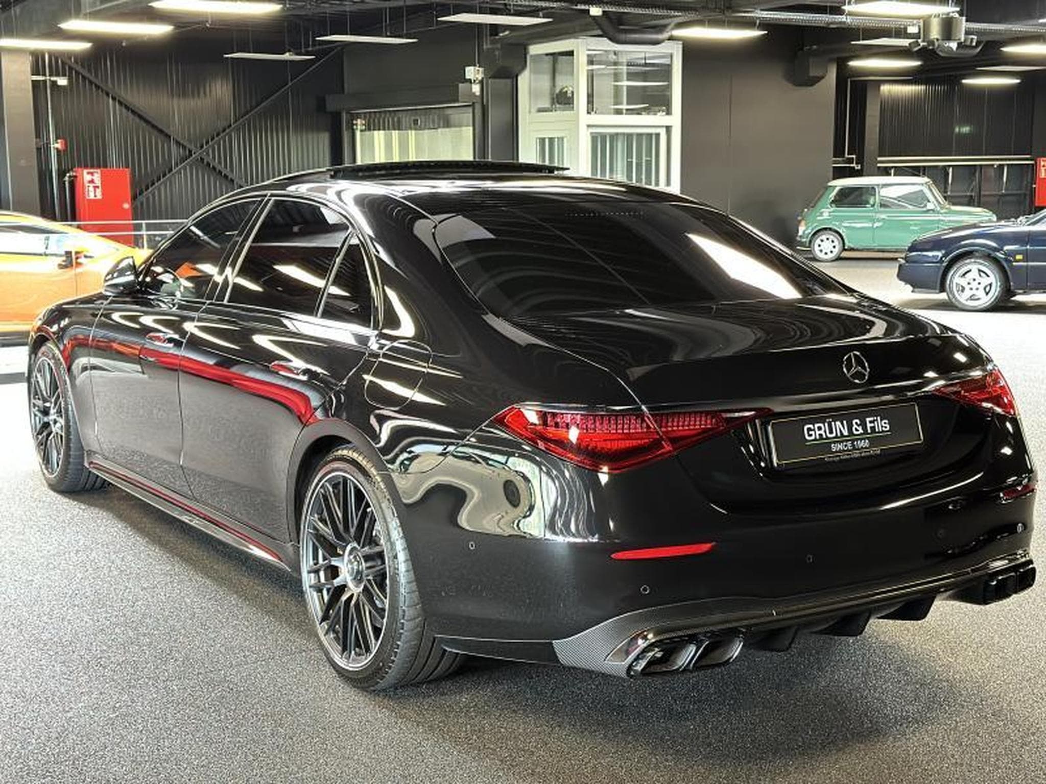 Mercedes S 63 AMG E-performance UPE 287K (2023) - Photo 6