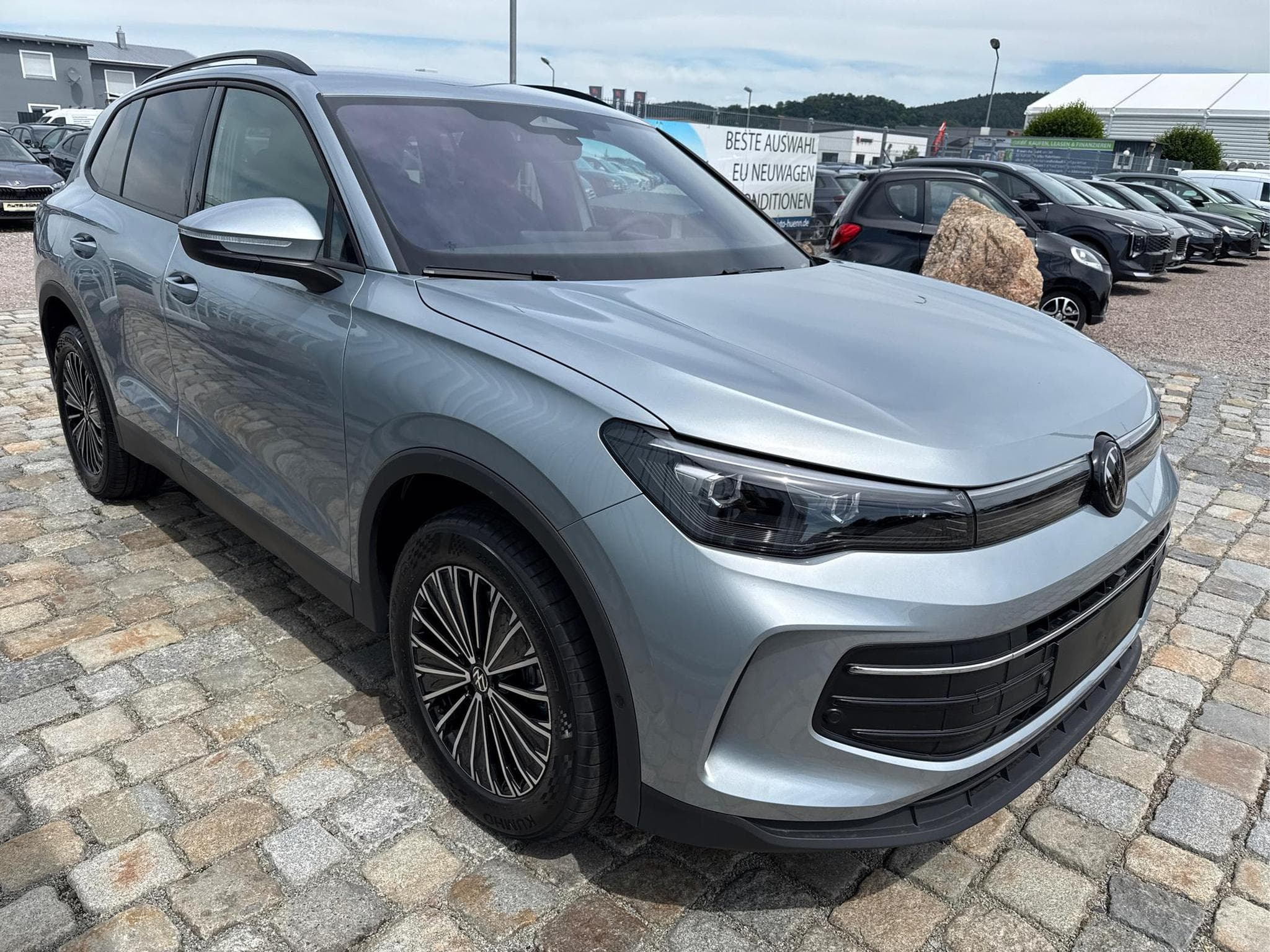 VW Tiguan Prime Edition Plug-In-Hybrid (2026) - Photo 3