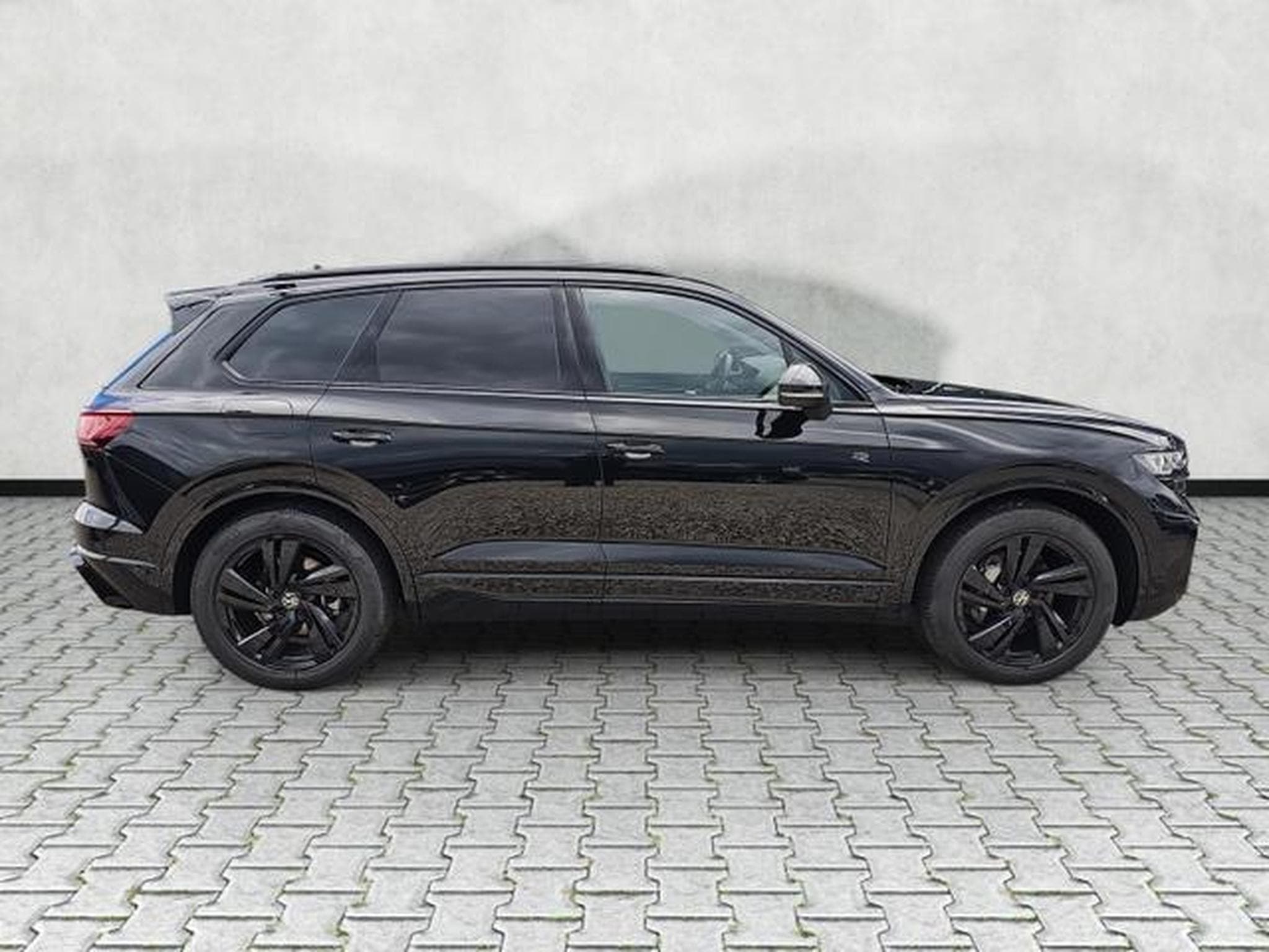 VW Touareg 3.0 TDI 210 kW 4Motion R-Line (2026) - Photo 8