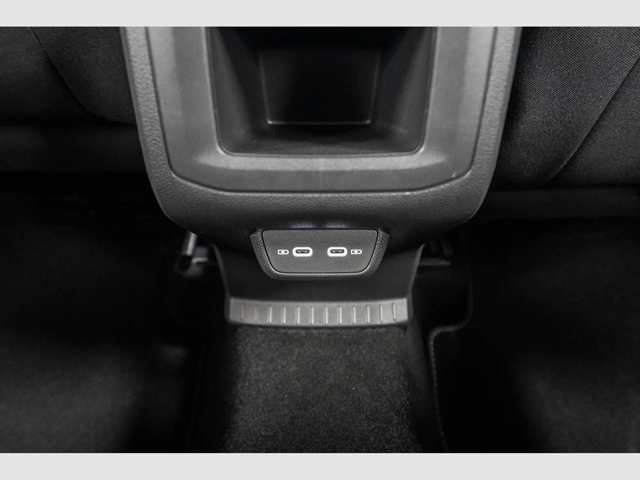 VW T-Cross 1,0 TSI DSG (2026) - Foto 16