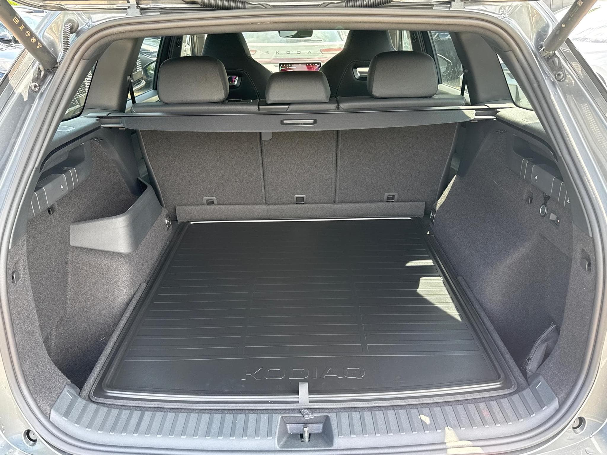 Skoda Kodiaq Sportline Explore (2026) - Foto 9