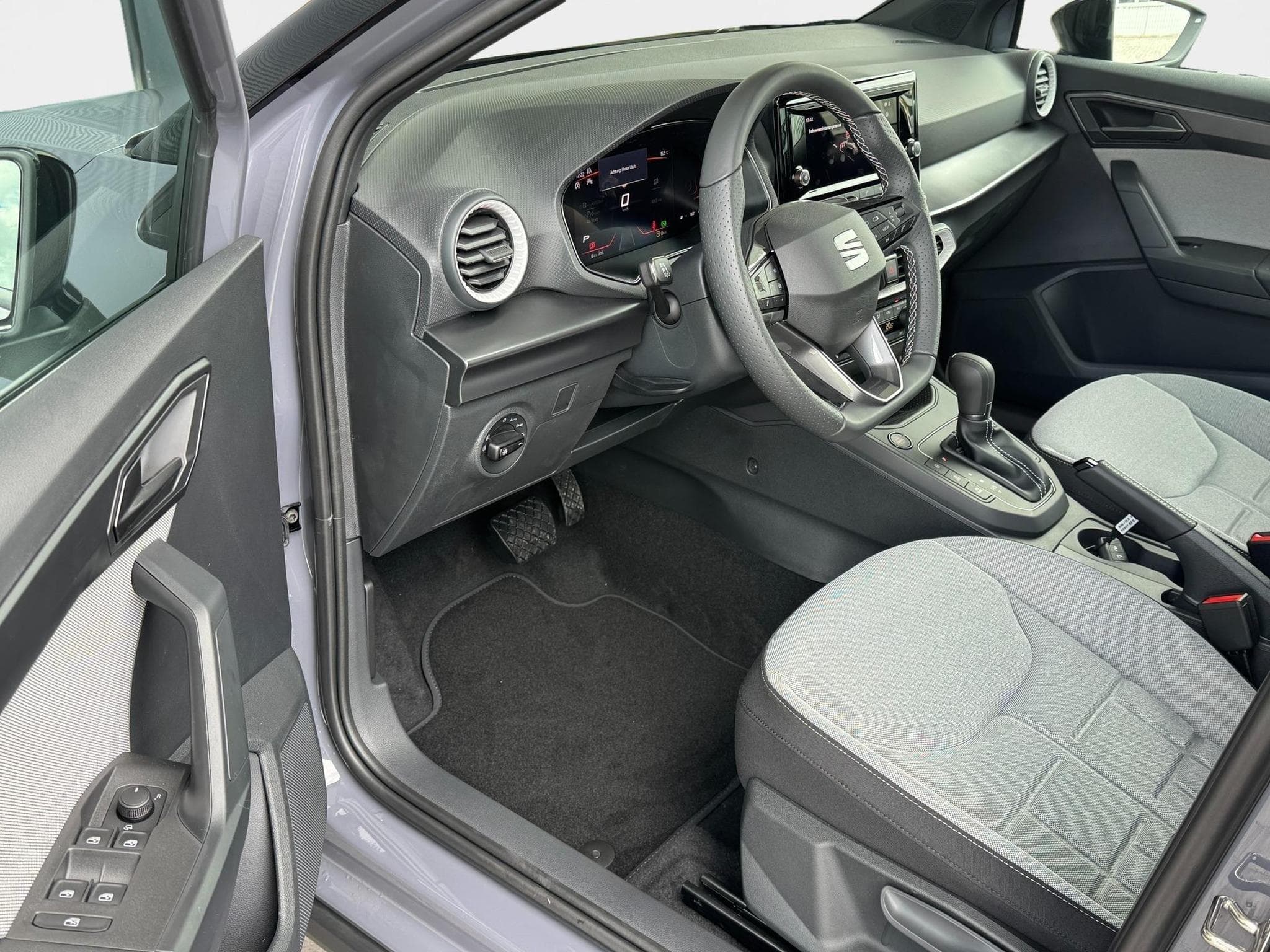 Seat Arona FR (2026) - Photo 10