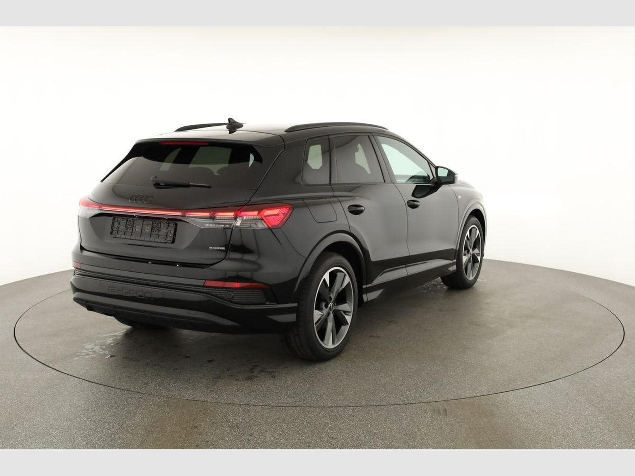 Audi Q4 e-tron 45 e-tron basis quattro (2026) - Photo 19