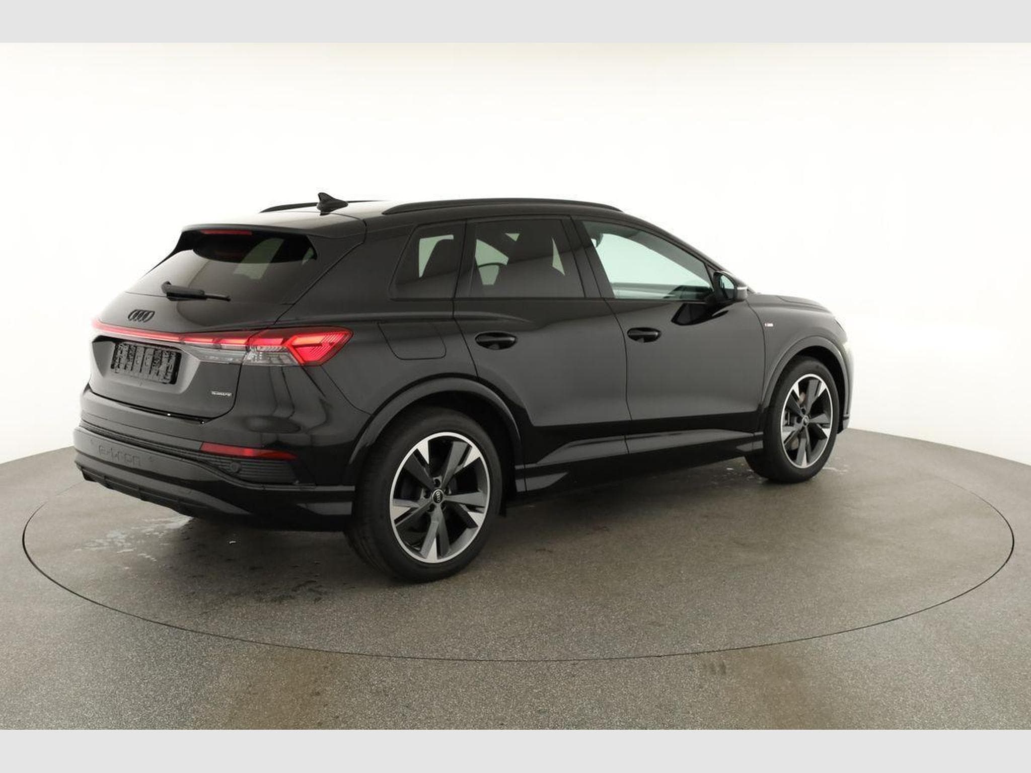 Audi Q4 e-tron 45 e-tron basis quattro (2026) - Photo 20