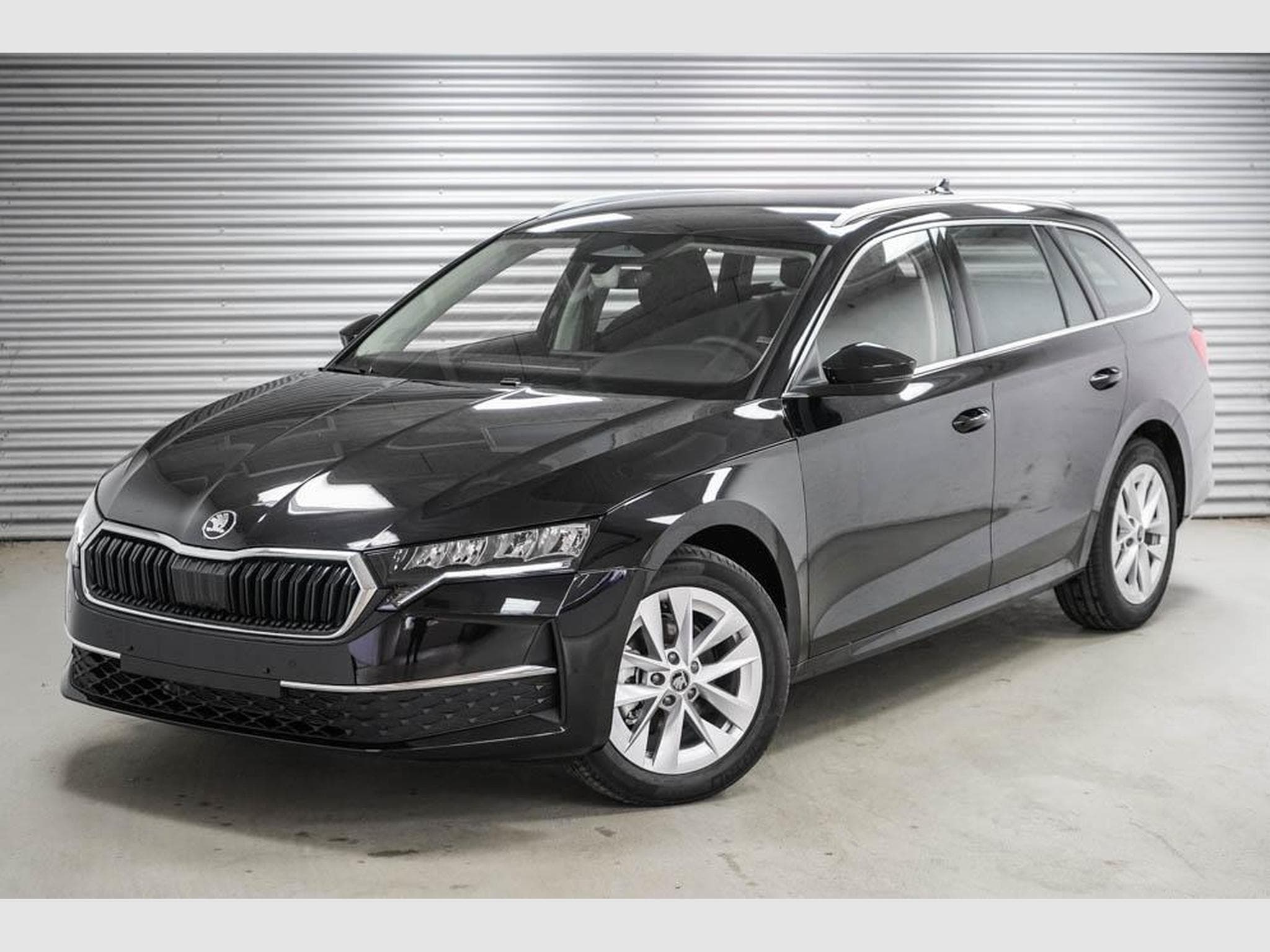 Skoda Octavia Kombi 1,5 eTSI (2025) - Photo 1