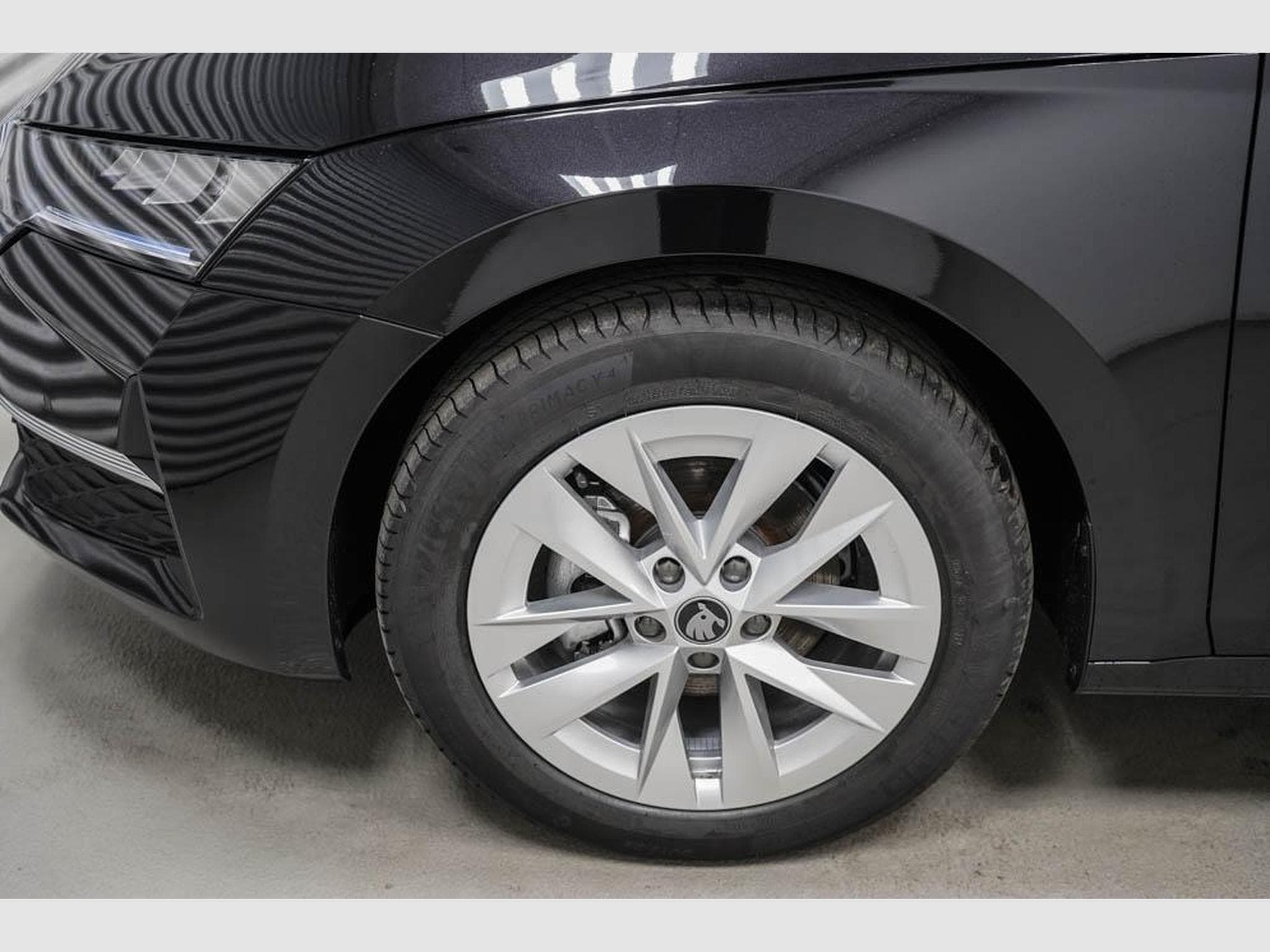 Skoda Octavia Kombi 1,5 eTSI (2025) - Photo 4