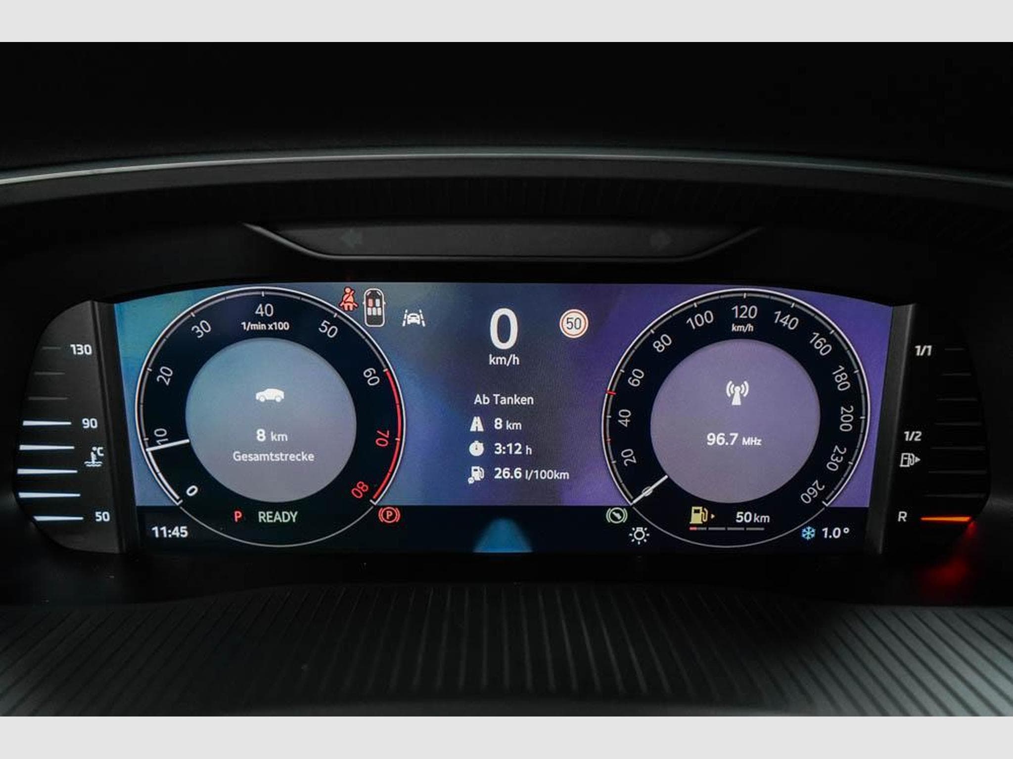 Skoda Octavia Kombi 1,5 eTSI (2025) - Photo 9