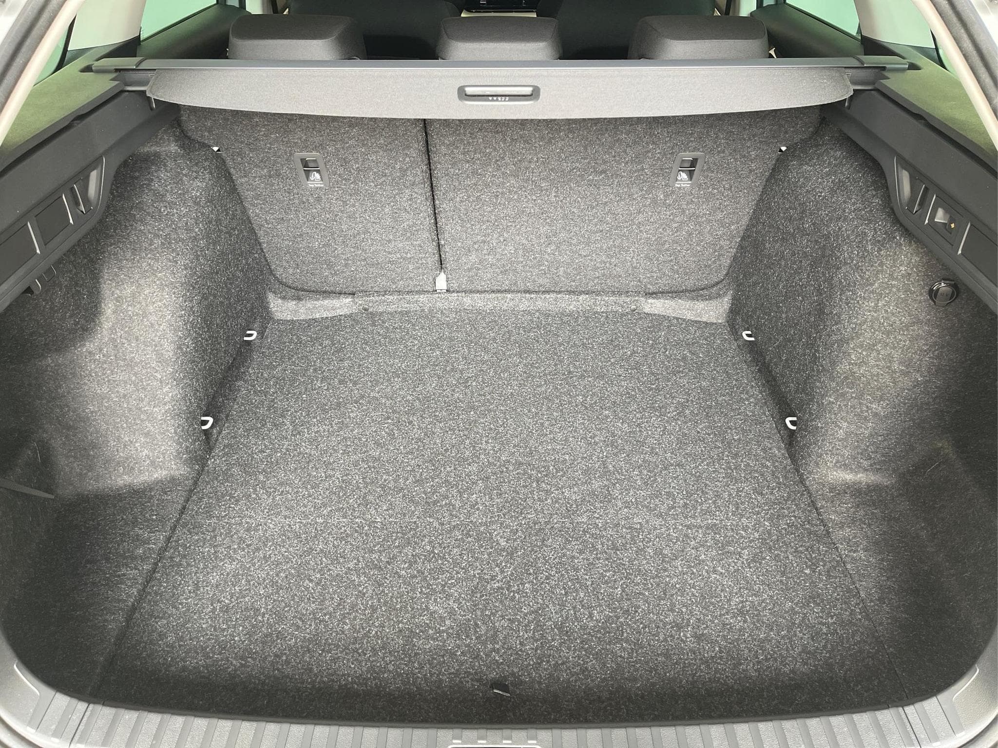 Skoda Octavia Essence (2026) - Photo 17